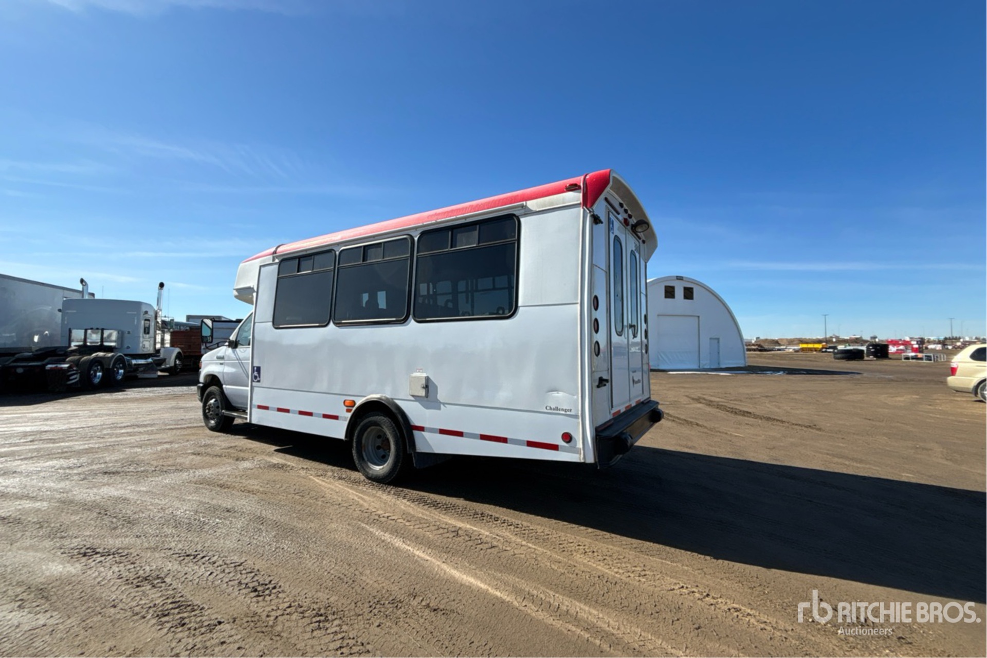 General Appearance with Imagen: esquina trasera izquierda