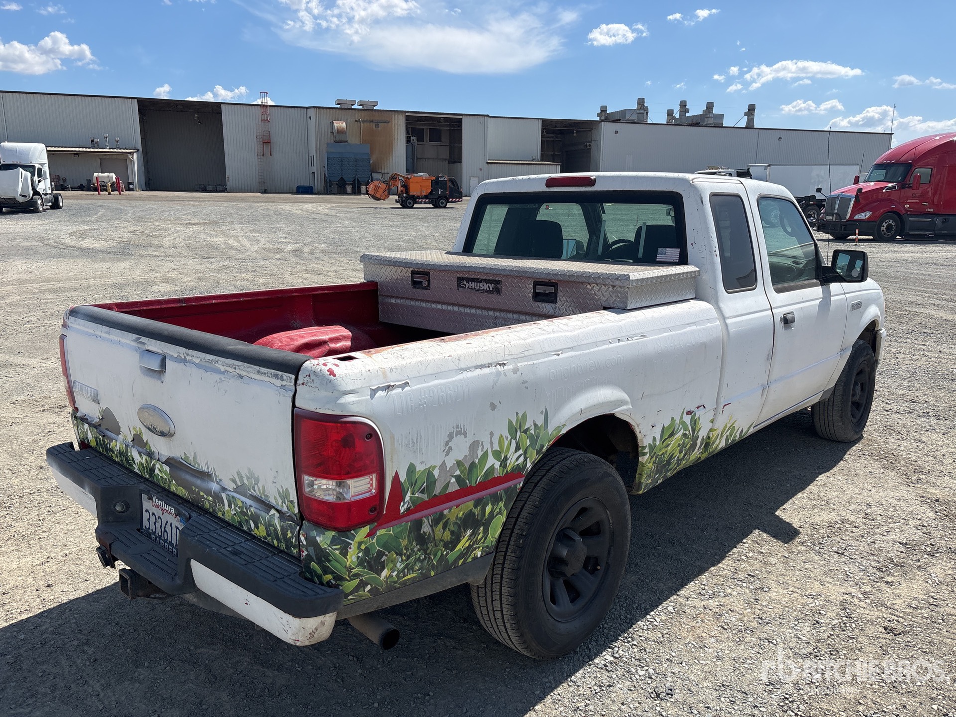 General Appearance with Bild, Ecke hinten rechts