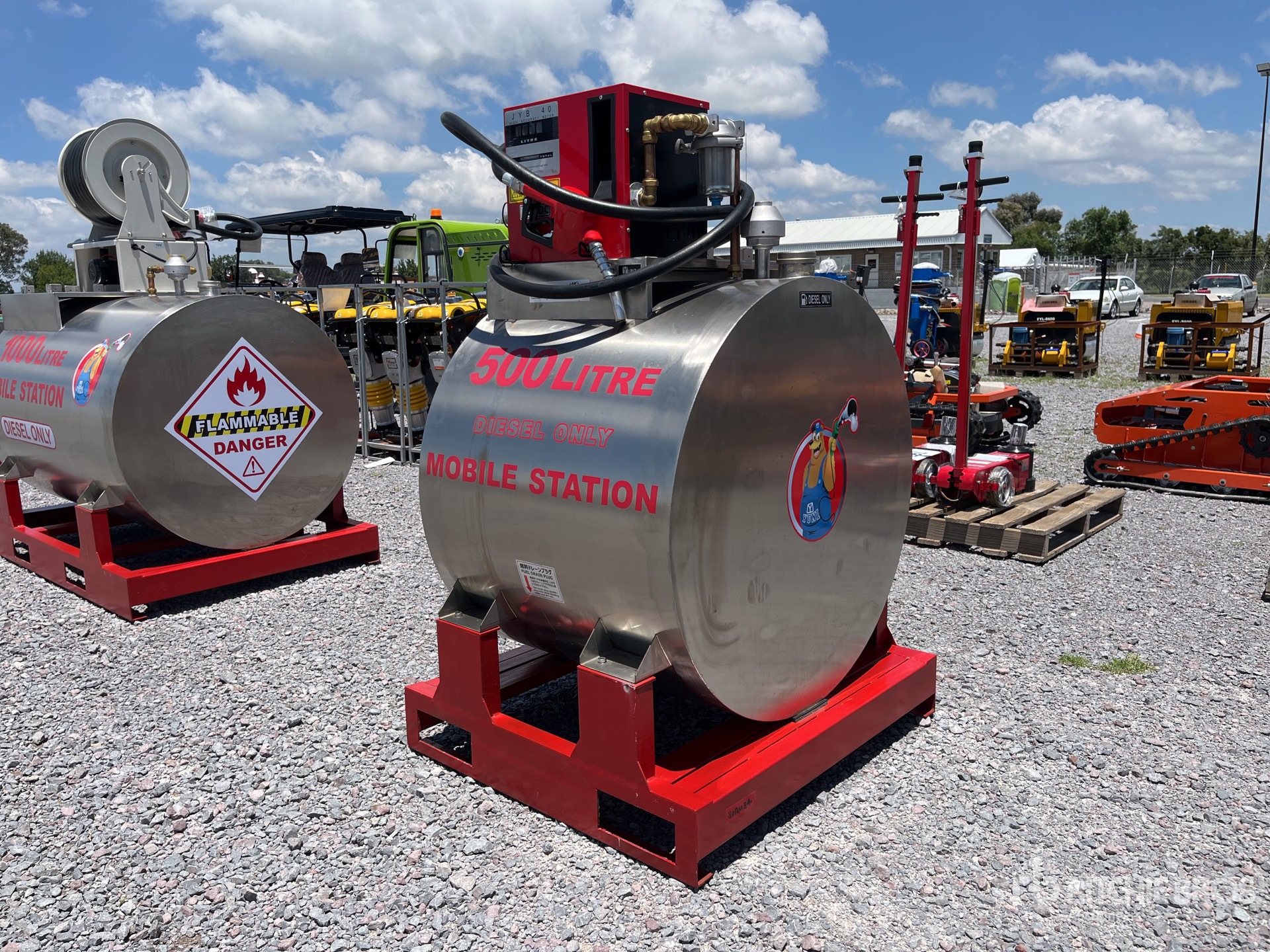 General Appearance with Picture, Left Rear Corner