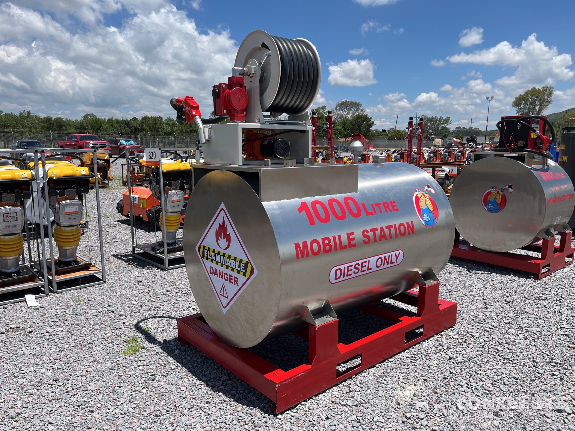 General Appearance with Picture, Right Rear Corner