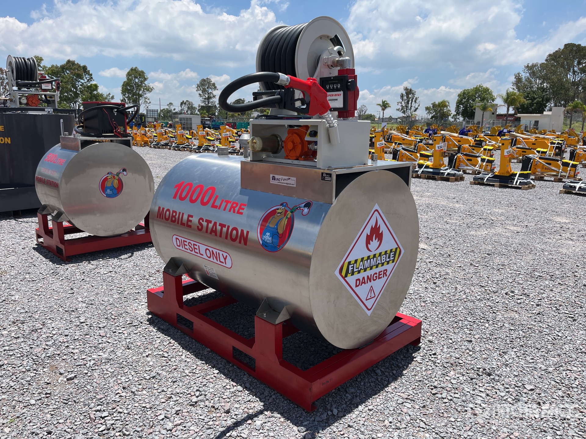 General Appearance with Picture, Left Rear Corner