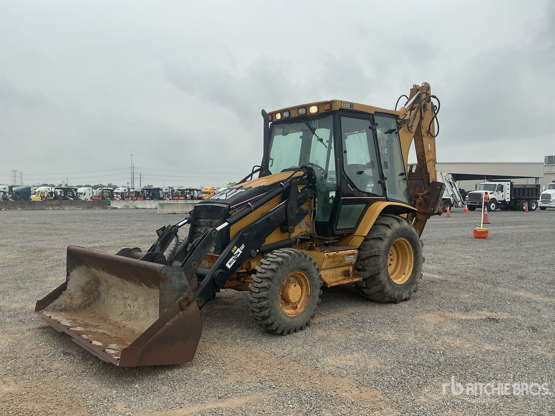 Photo of a 2005 Caterpillar 420D