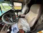 Cab with Seats/armrests