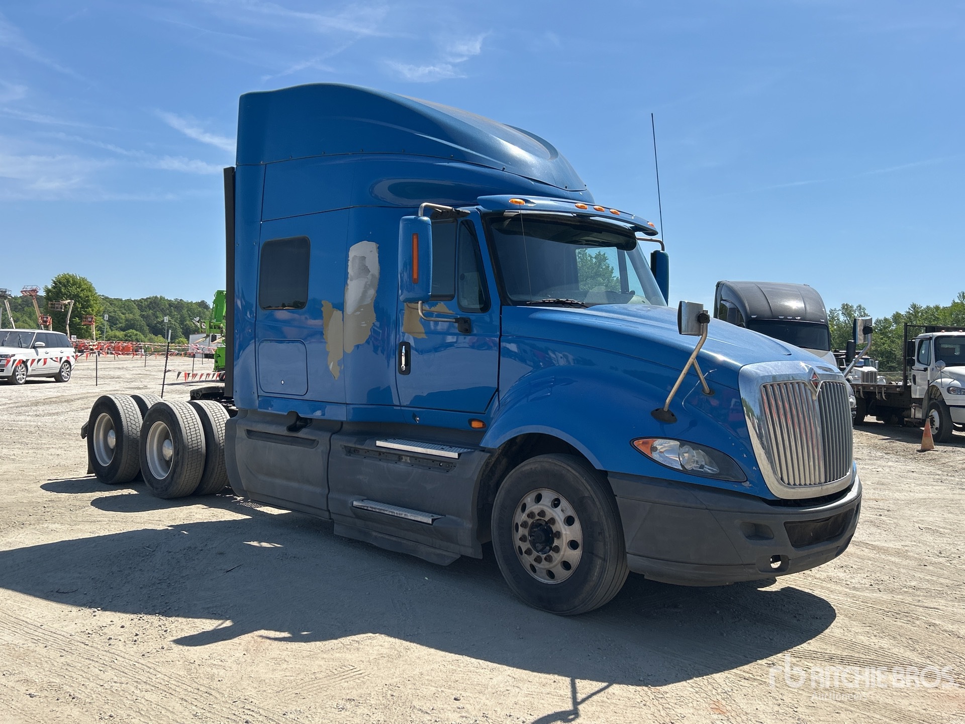 General Appearance with Imagen: esquina delantera derecha