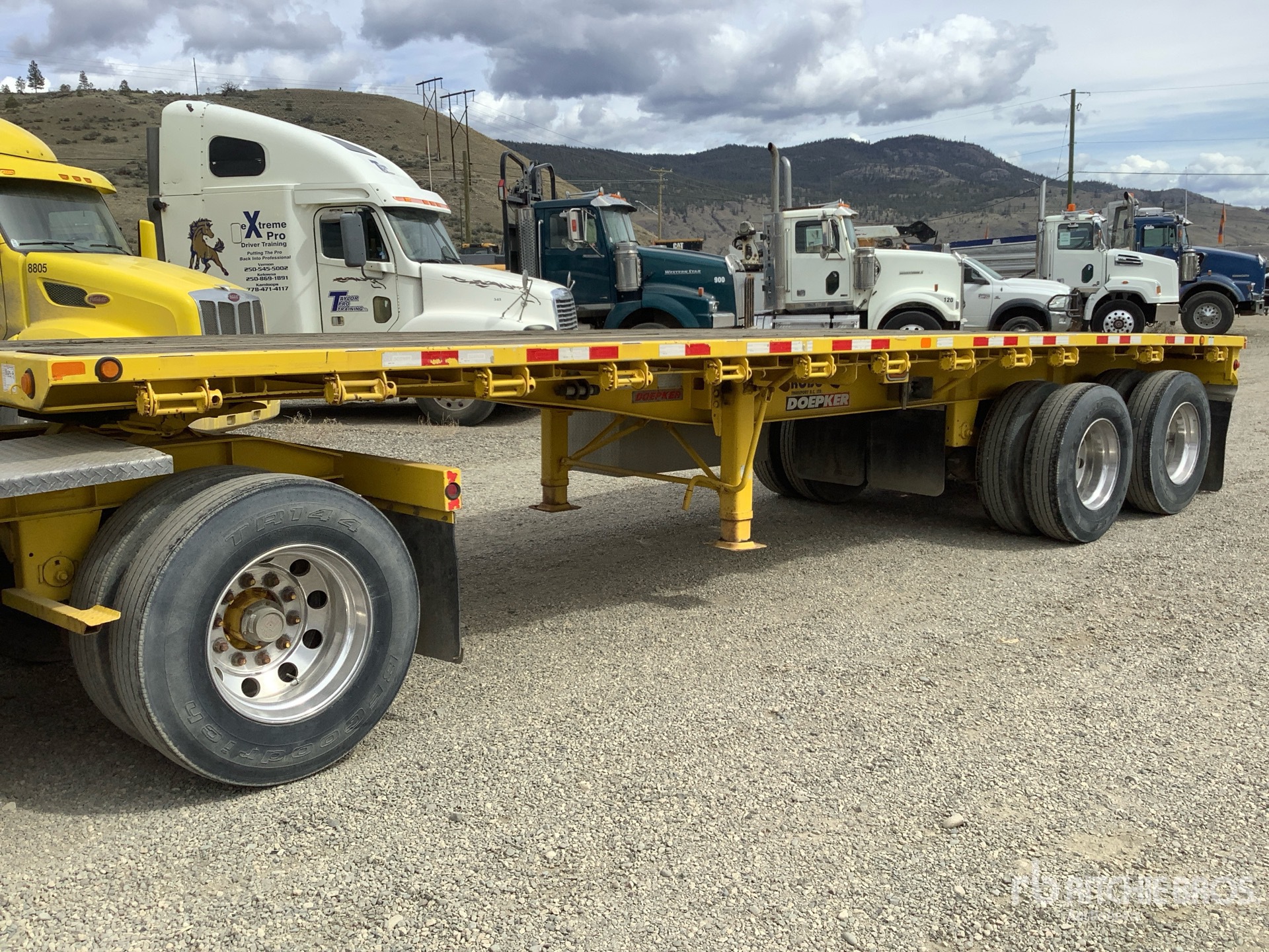 General Appearance with Featured Photo