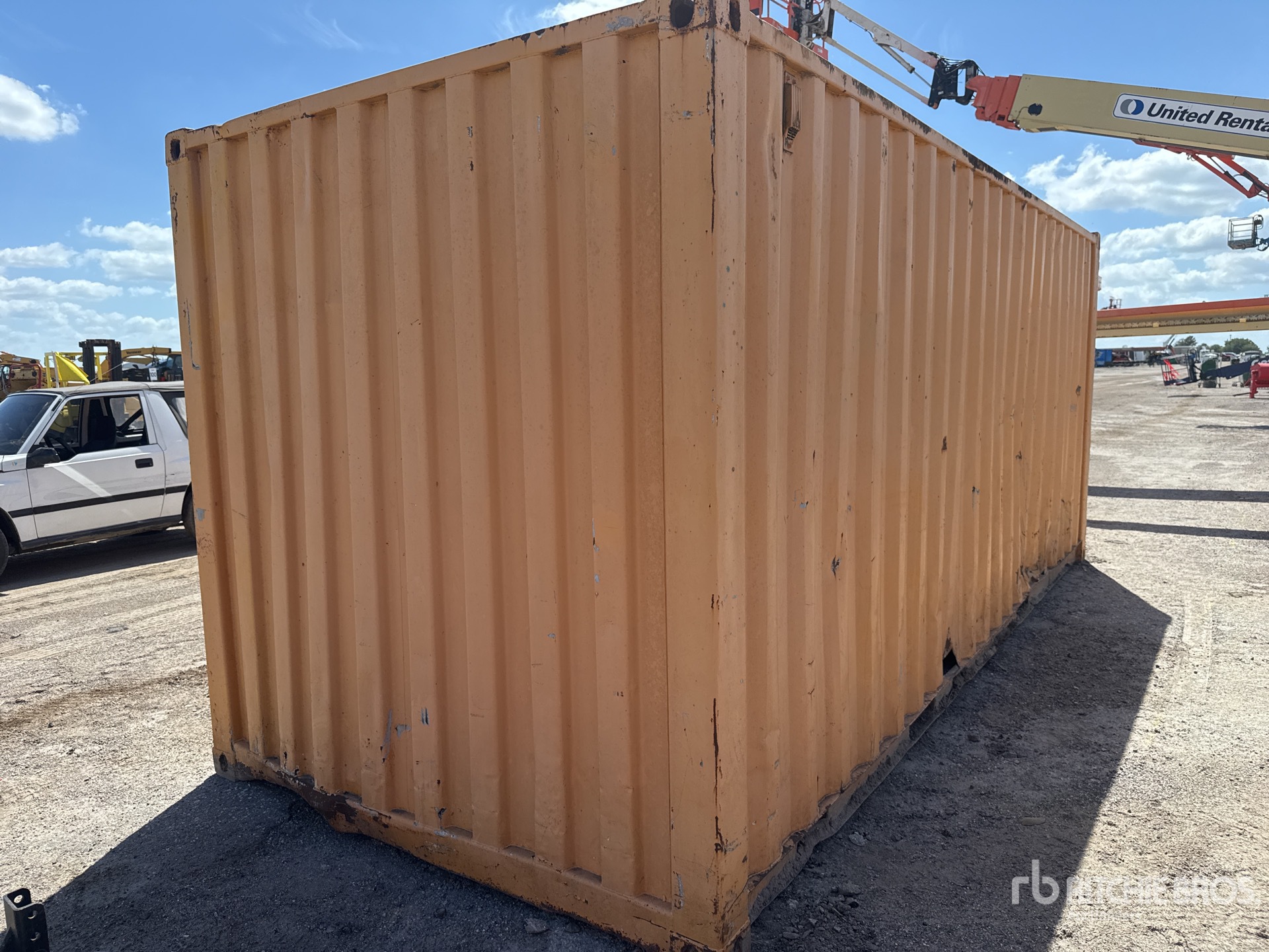 General Appearance with Picture, Right Rear Corner