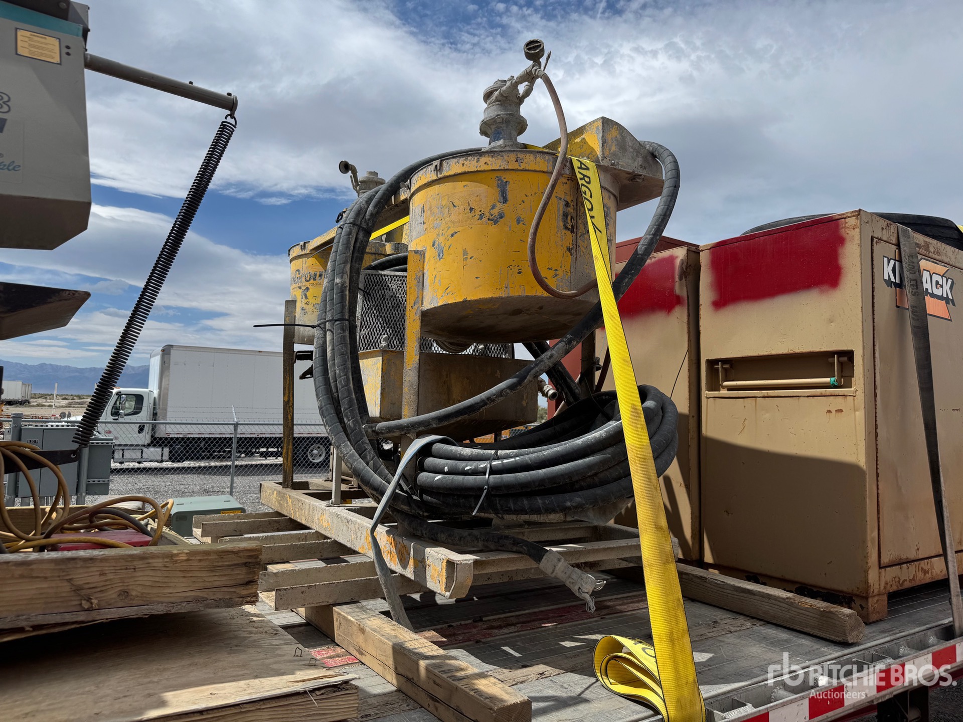 General Appearance with Featured Photo