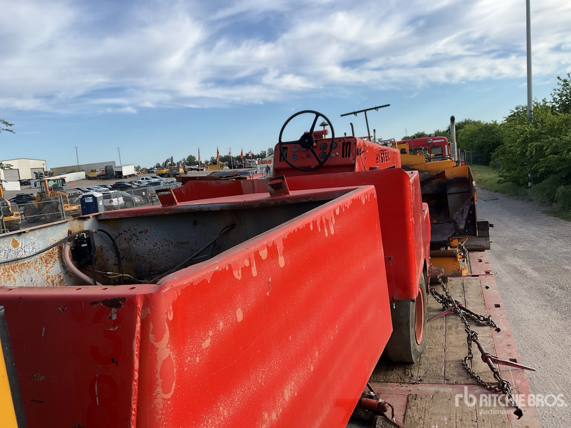 Photo of a  Hyster (Inoperable)
