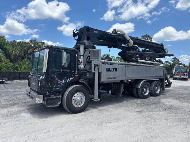 2005 Schwing 2023-4/s 31 EZ 31 m on 2005 Mack RM600 6x4 Added compressor and air tank aftermarket. Concrete Pump Truck