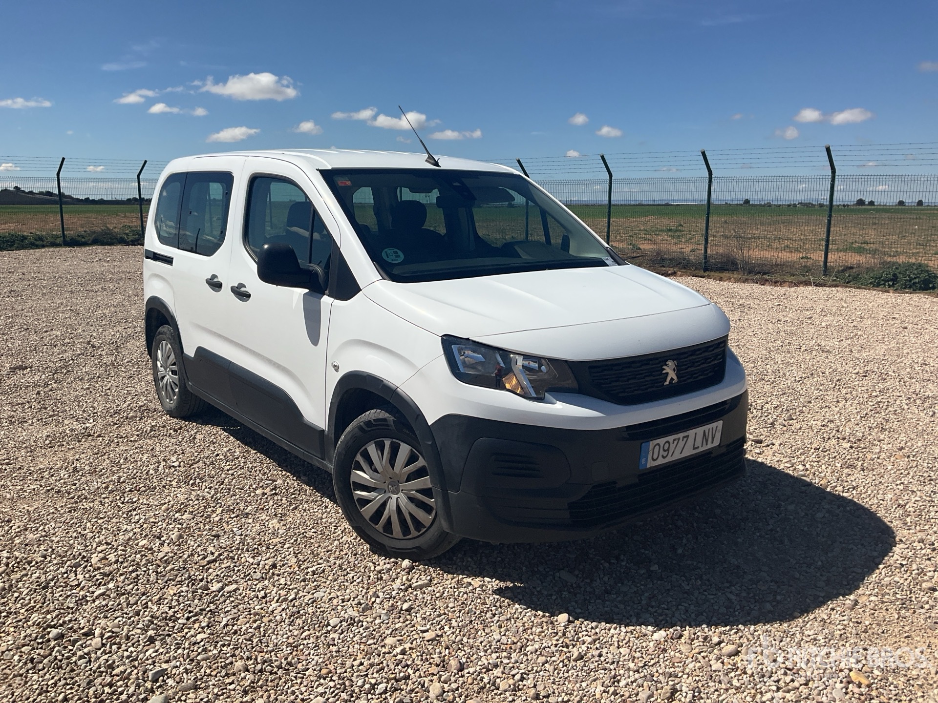 General Appearance with Bild, Ecke vorne rechts