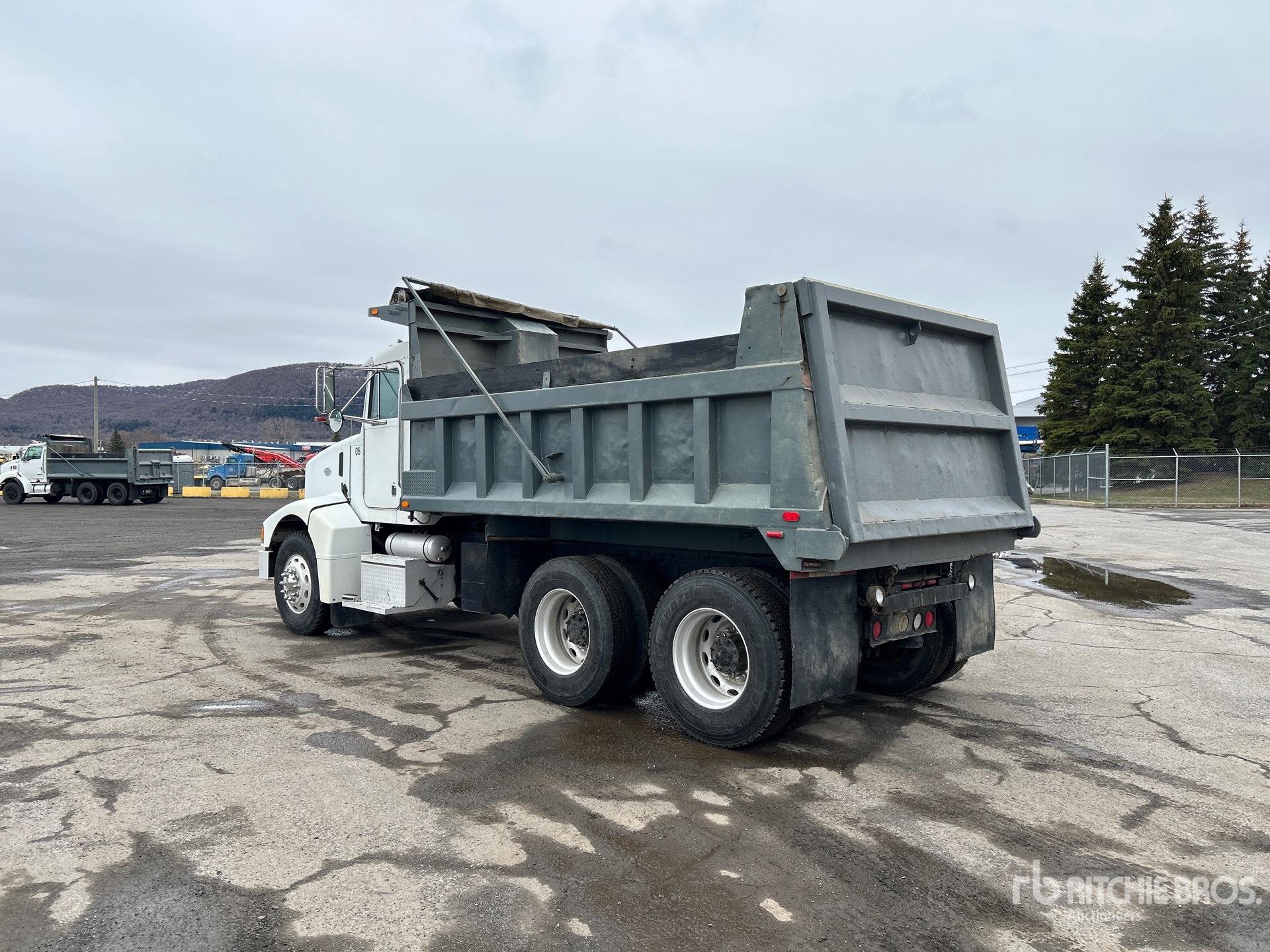 General Appearance with Image, coin arrière gauche