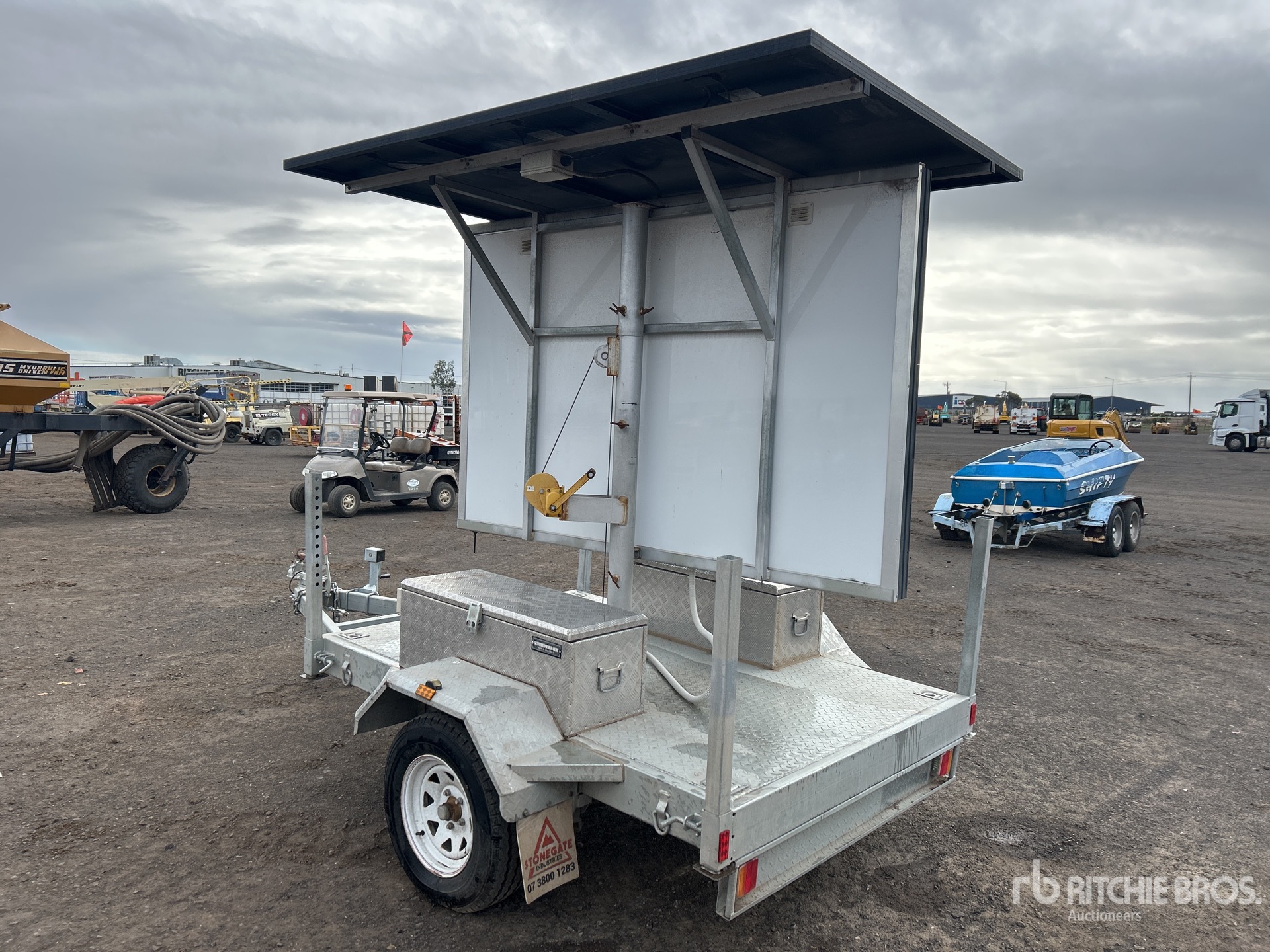 General Appearance with Imagen: esquina trasera derecha