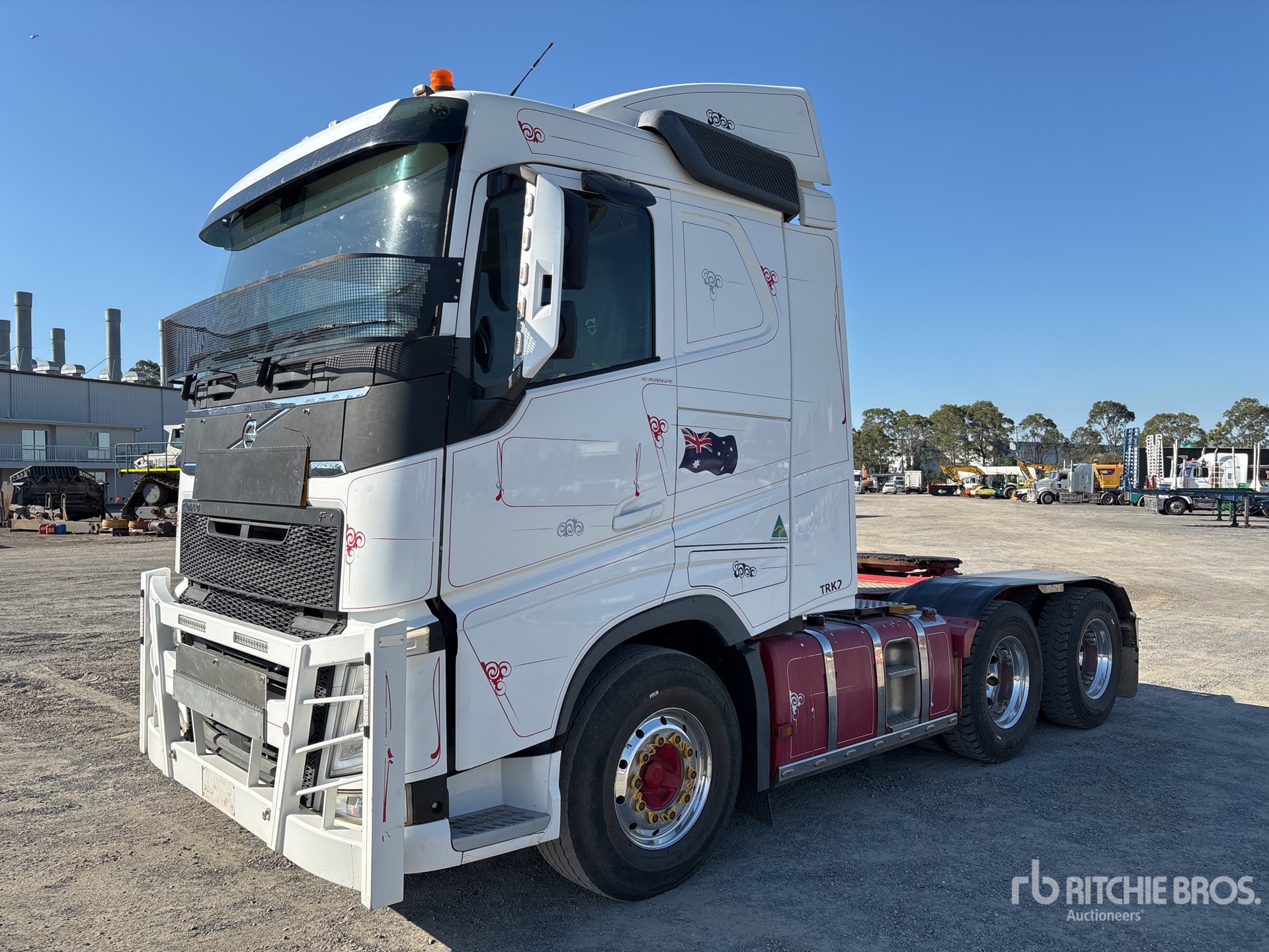 General Appearance with Picture, Right Front Corner