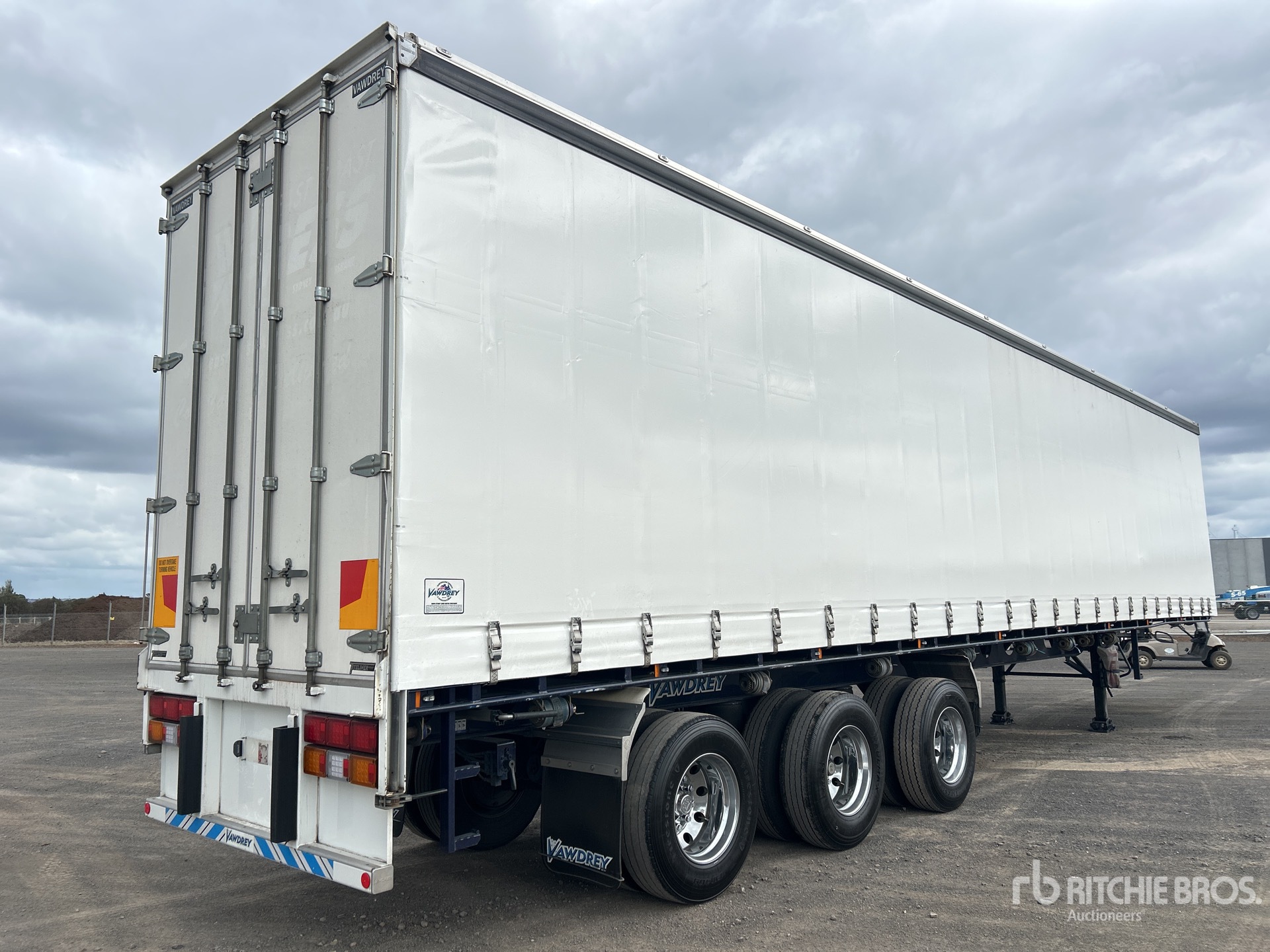 General Appearance with Imagen: esquina trasera izquierda