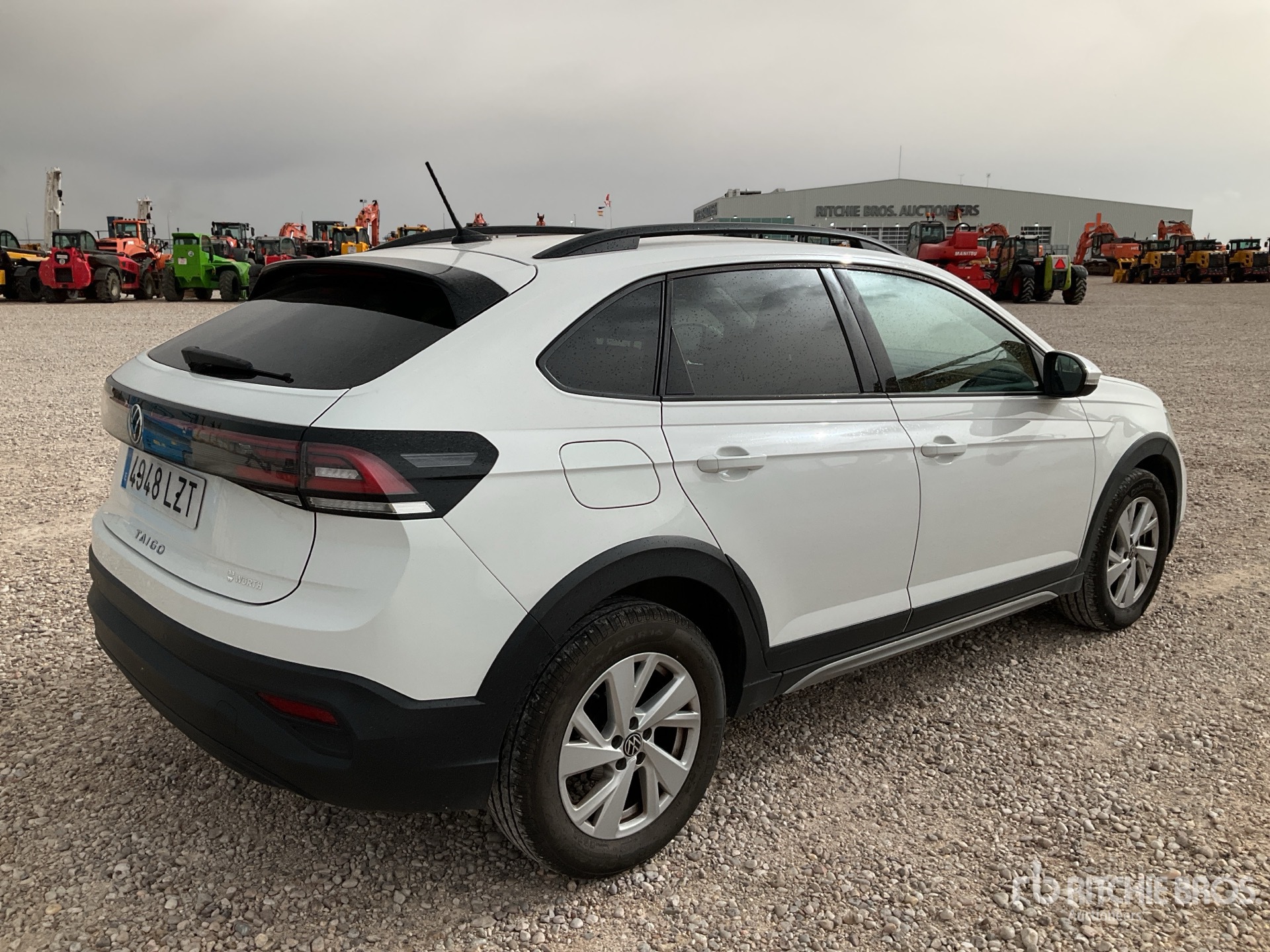 General Appearance with Foto, angolo anteriore sinistro