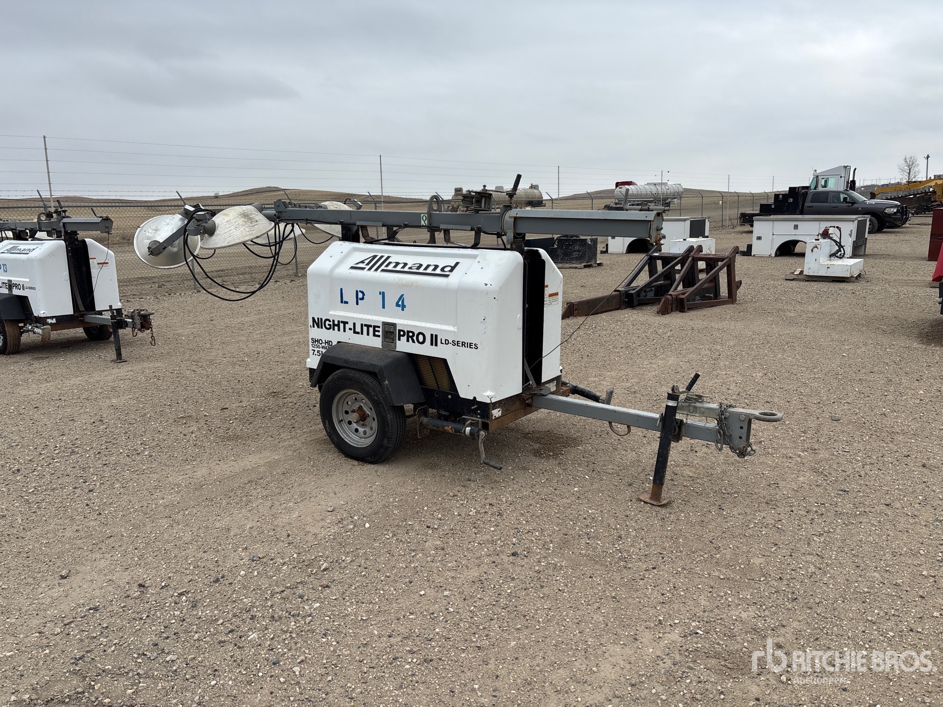 Aspect général with Image, coin avant droit