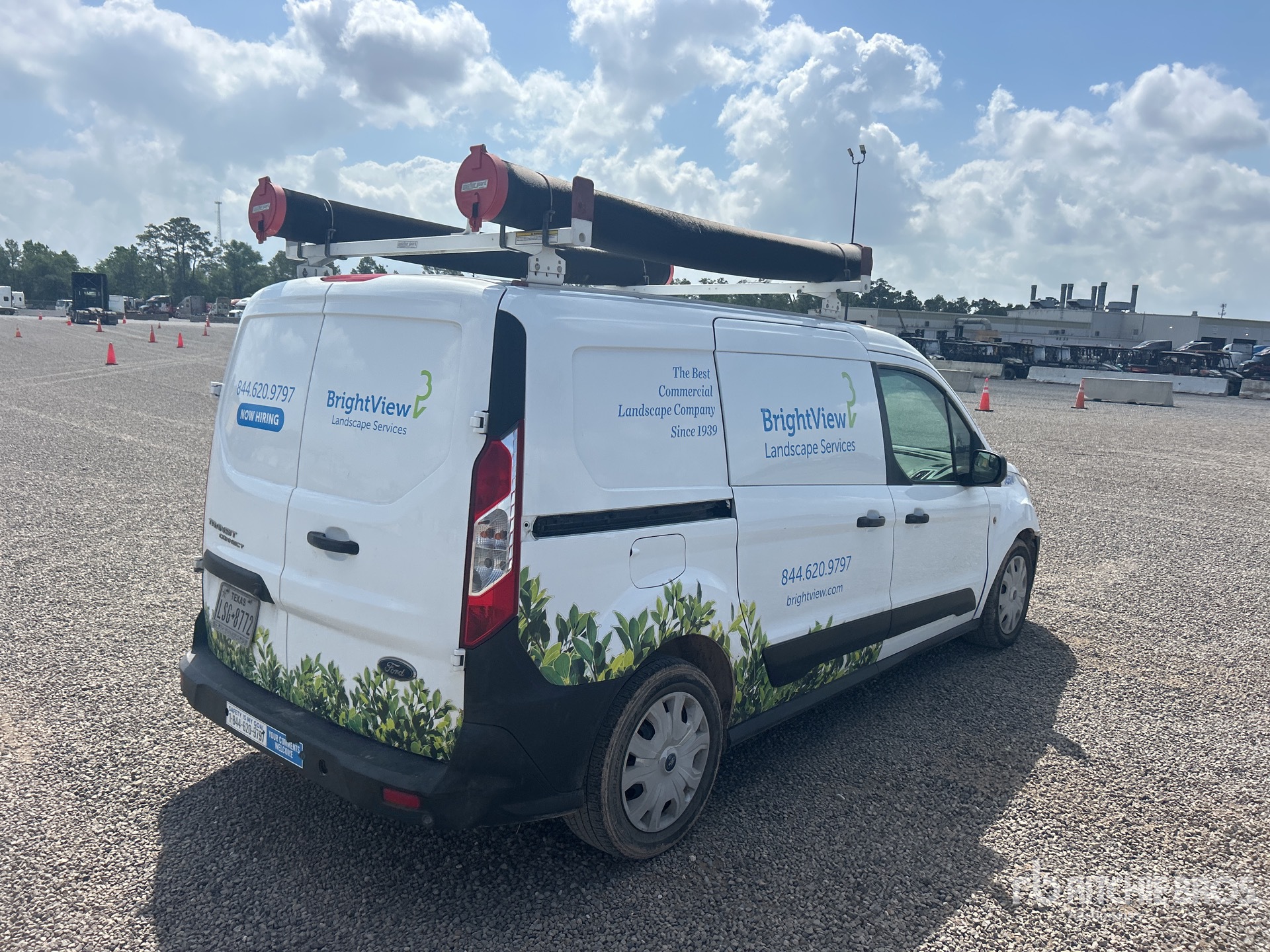 General Appearance with Foto, angolo anteriore sinistro