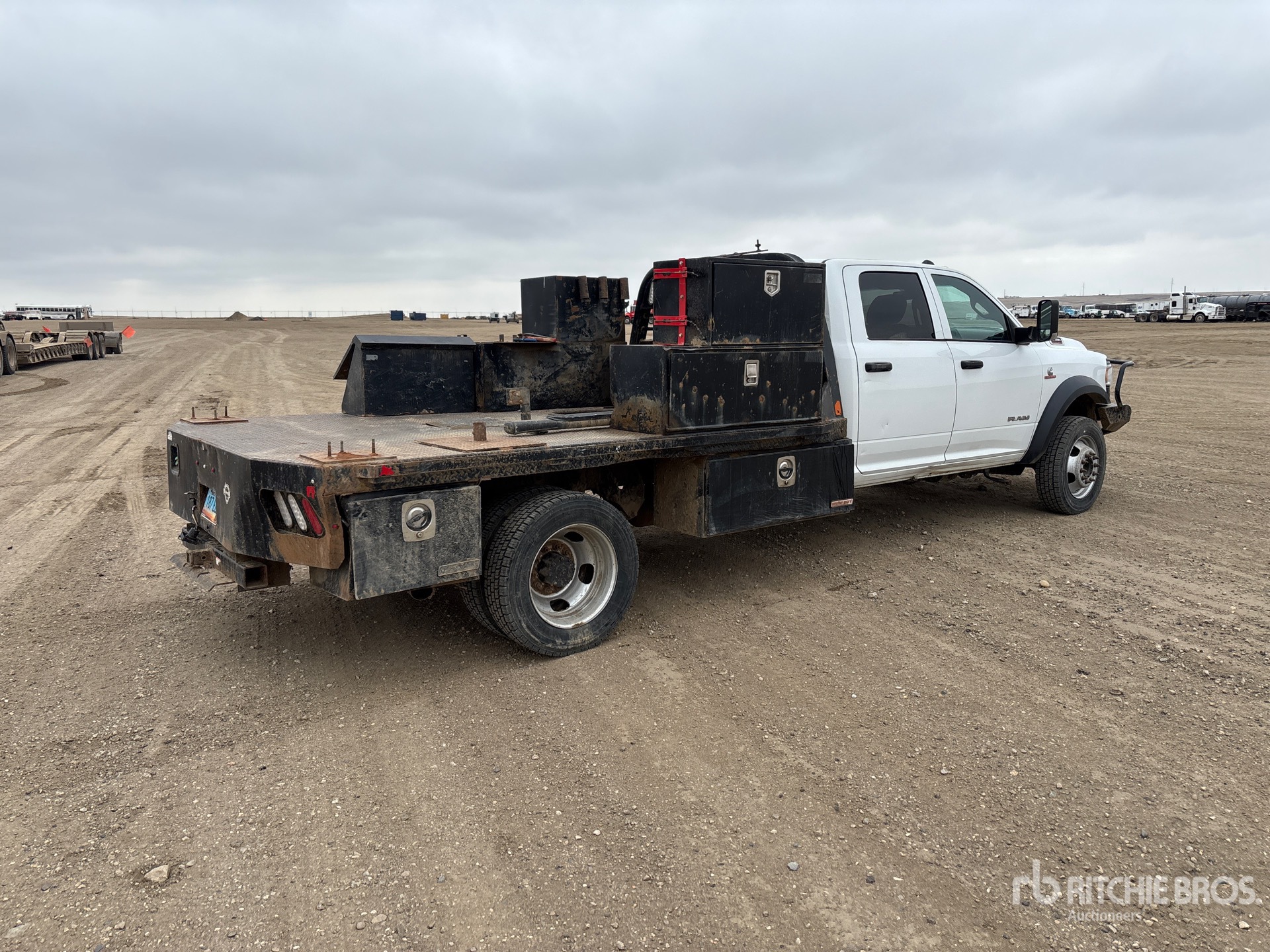 General Appearance with Foto, angolo anteriore sinistro