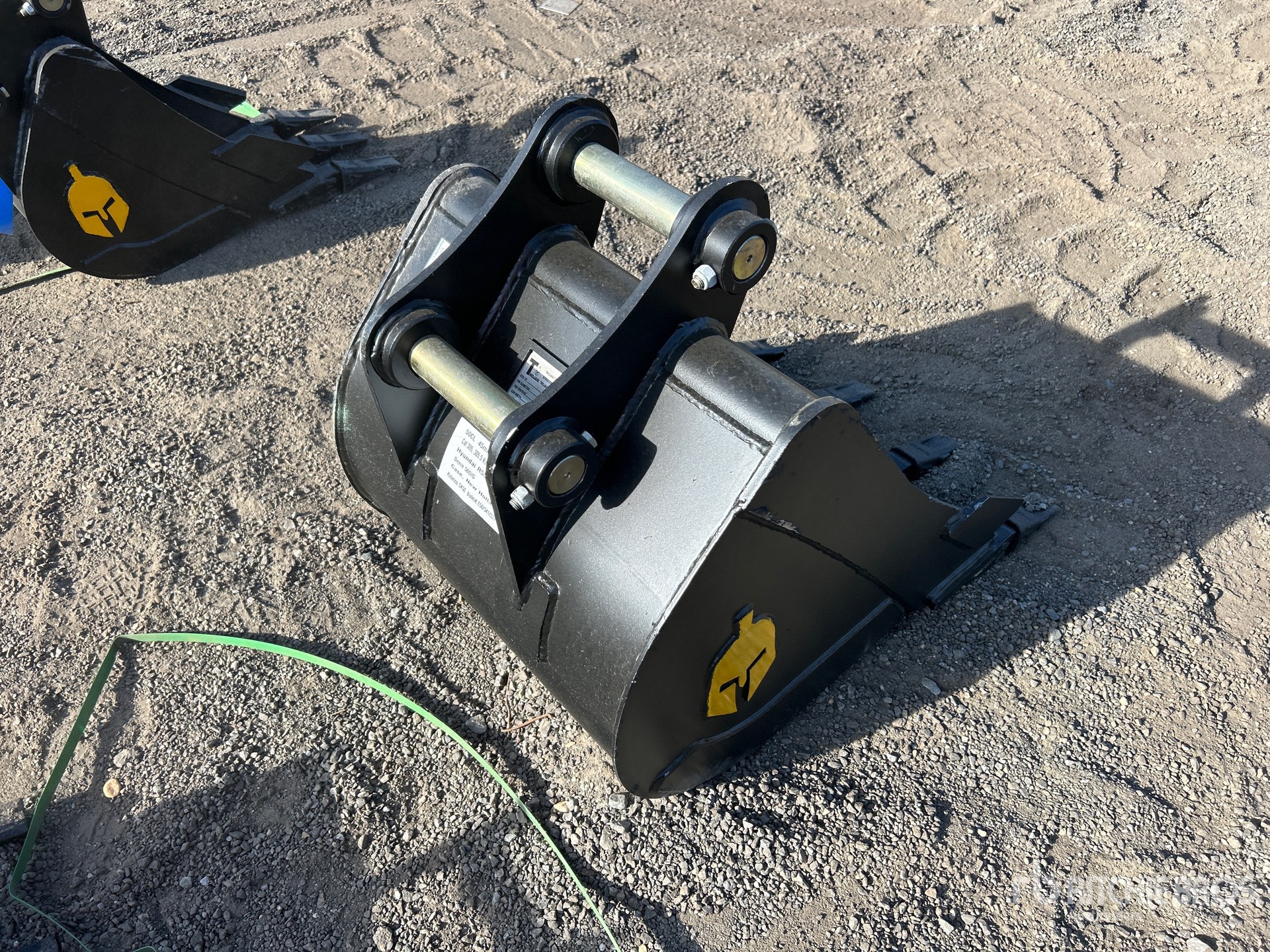 Aspect général with Image, coin arrière droit