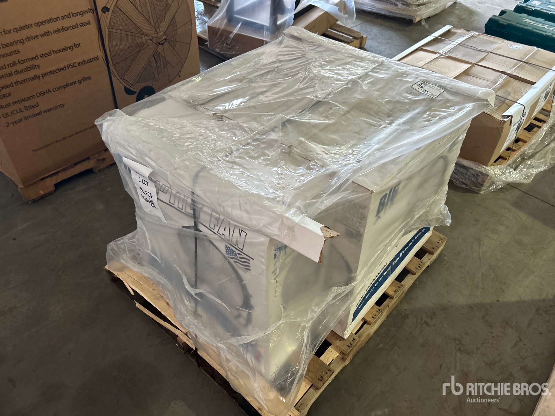 Aspect général with Image, coin arrière droit