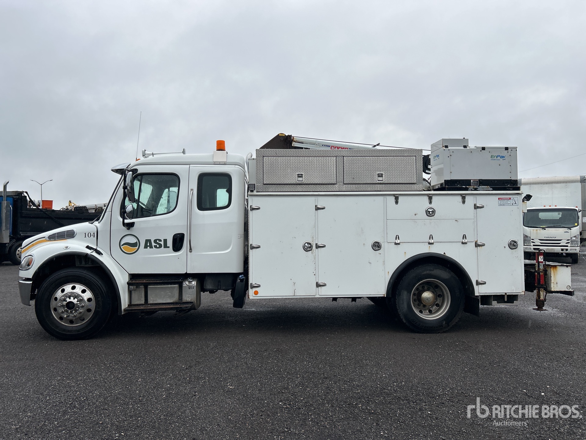 2022 Freightliner M2 106