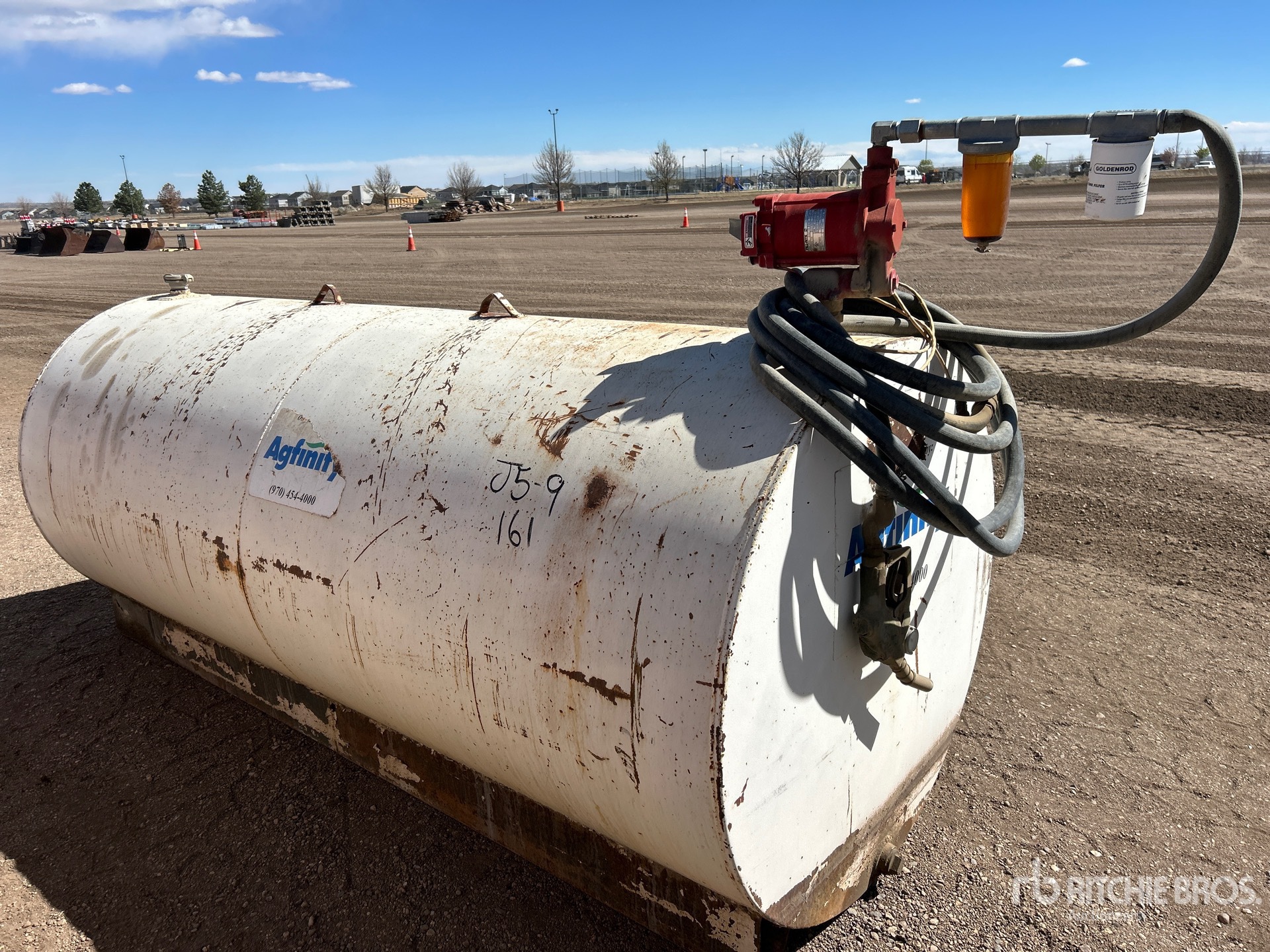 General Appearance with Foto, angolo anteriore sinistro