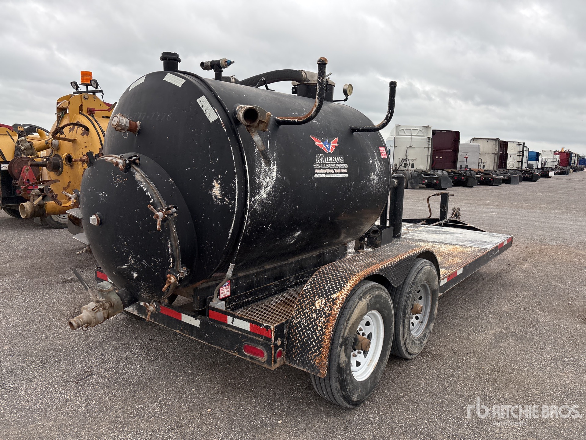 General Appearance with Bild, Ecke hinten rechts