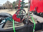 4 Underbody - Truck with Kit Húmedo Para Tuberías