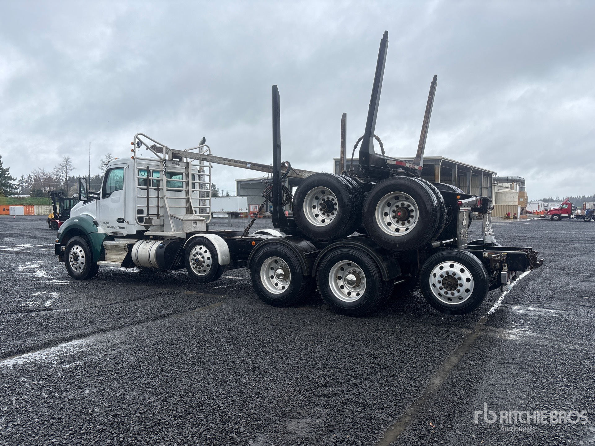 Aspect général with Image, coin arrière gauche