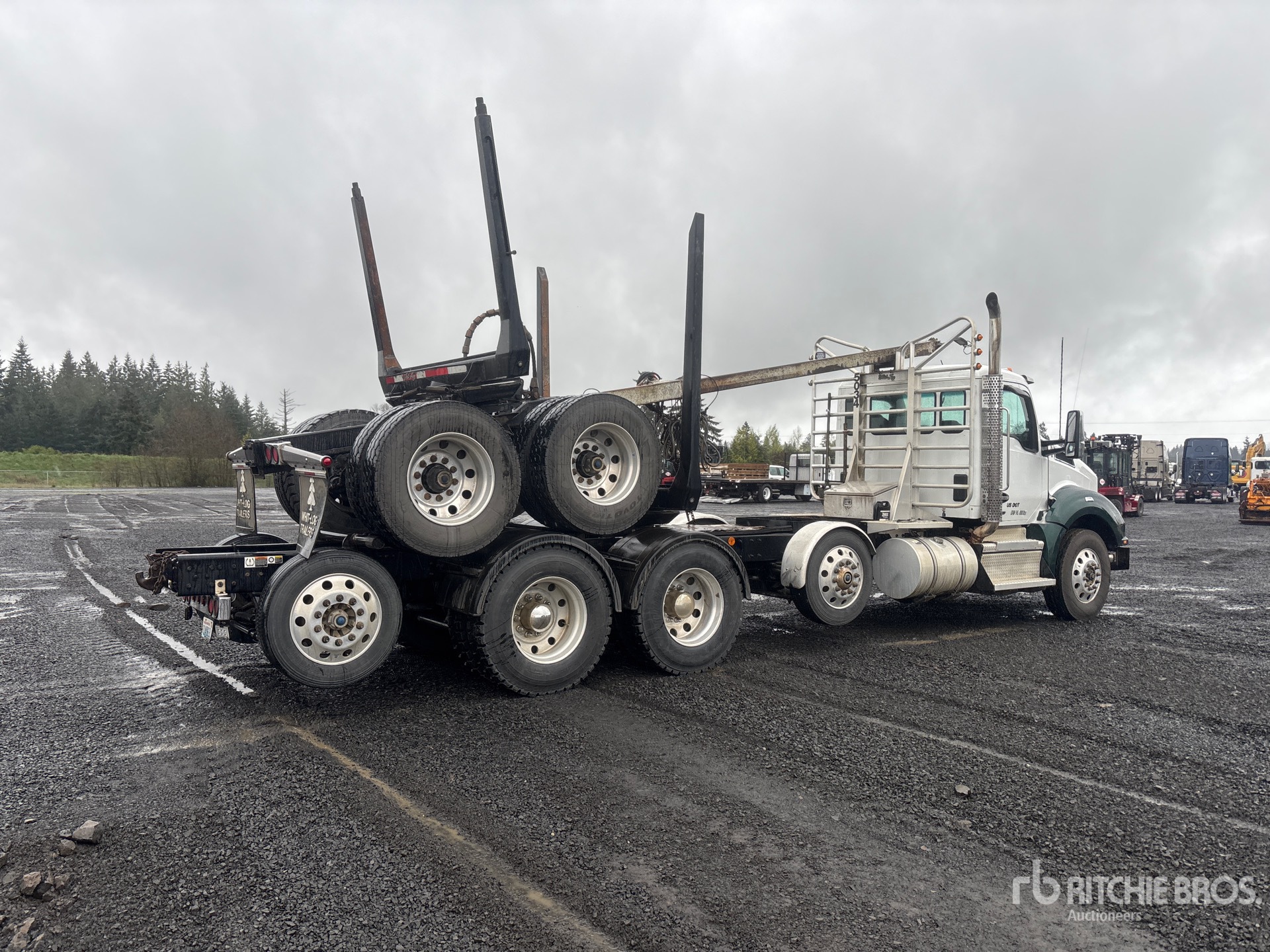 Aspect général with Image, coin arrière droit