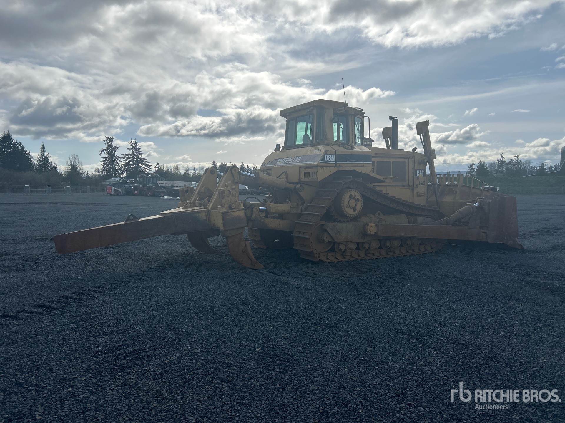 General Appearance with Imagen: esquina trasera derecha