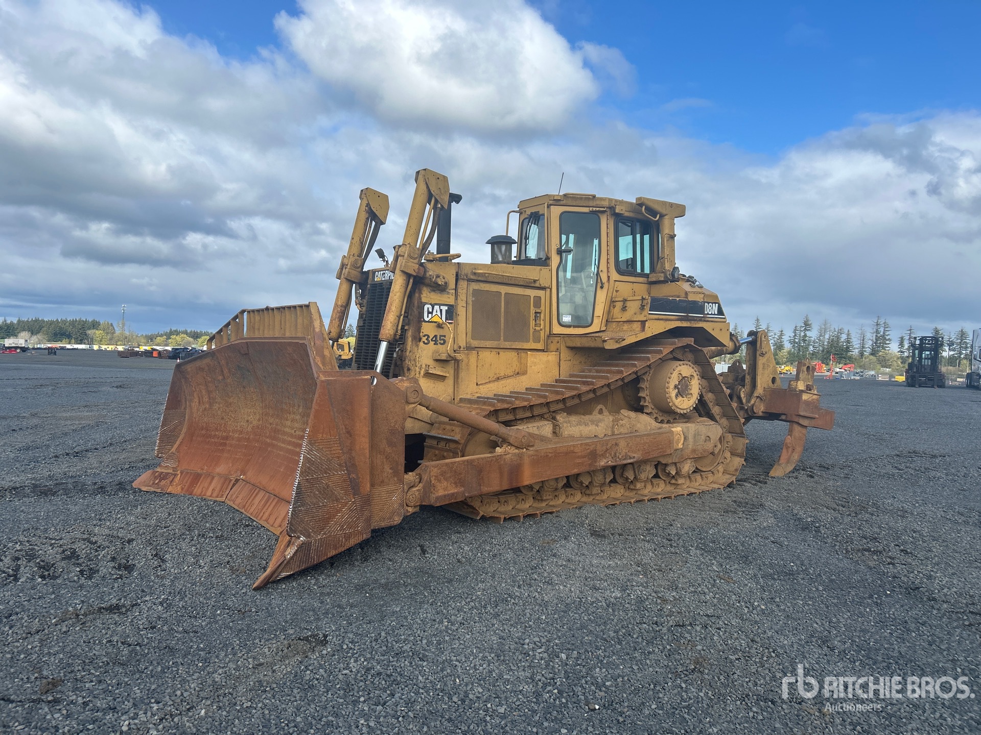 General Appearance with Featured Photo