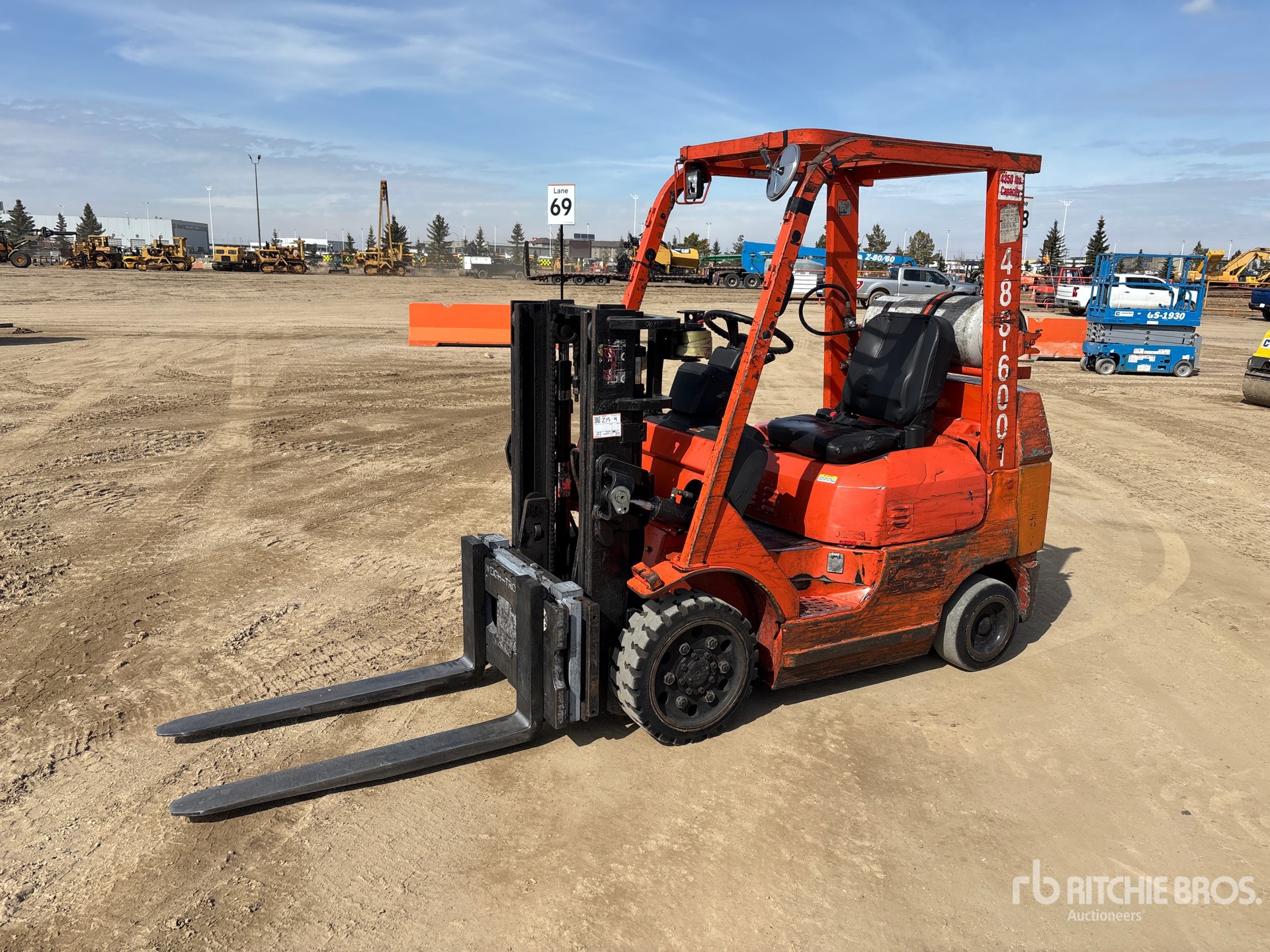 General Appearance with Featured Photo