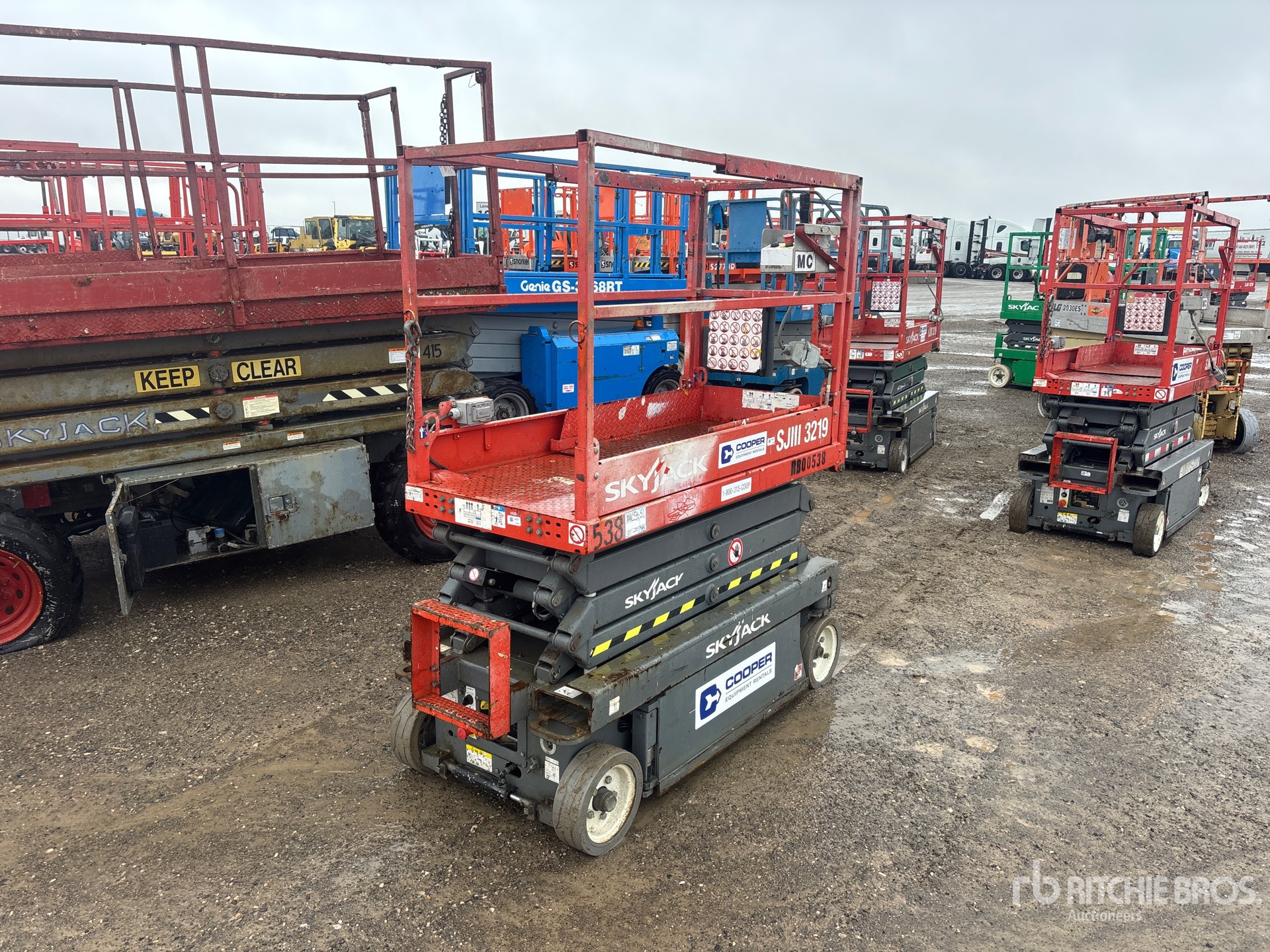 General Appearance with Picture, Right Front Corner