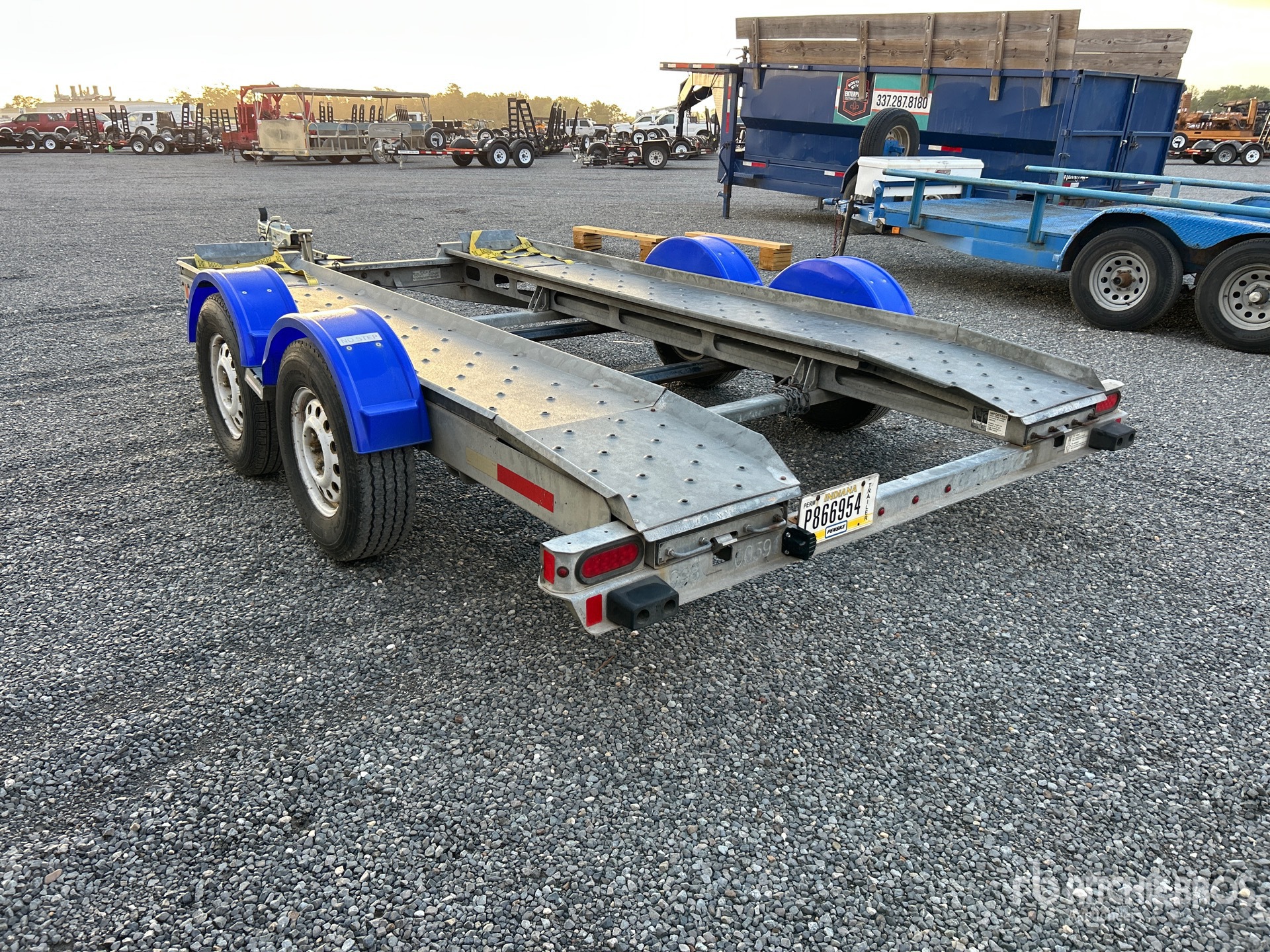 General Appearance with Bild, Ecke hinten links