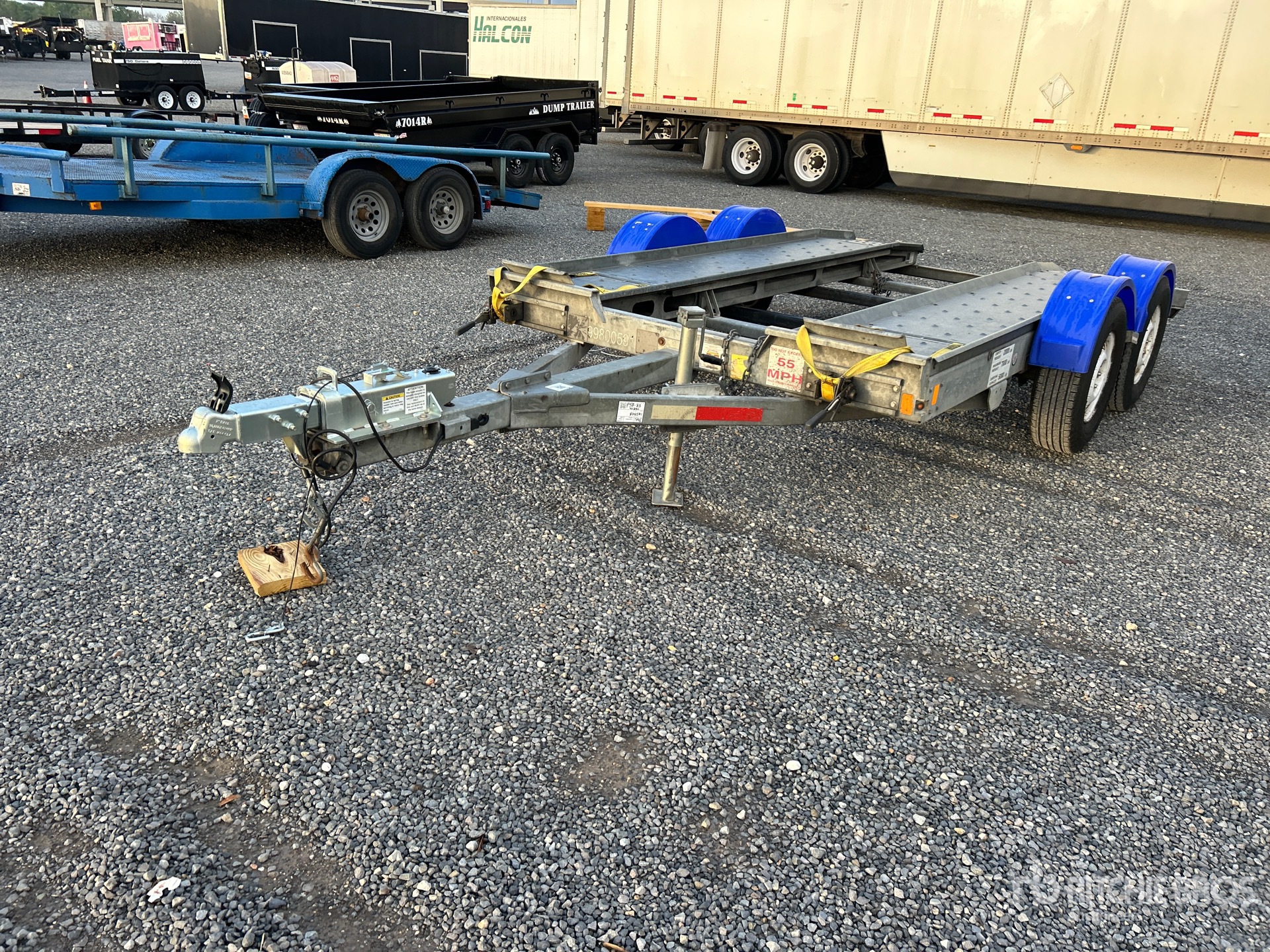 General Appearance with Bild, Ecke vorne links