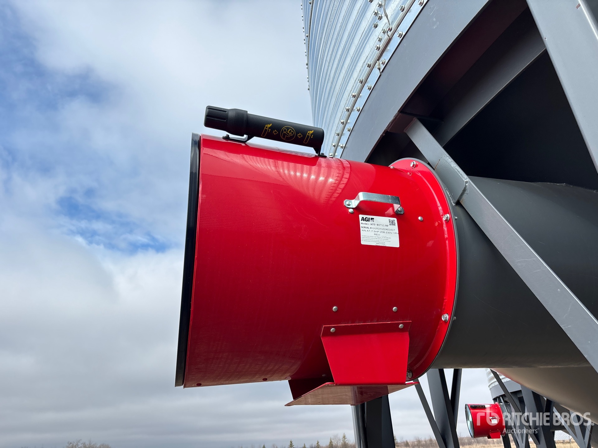 General Appearance with Featured Photo