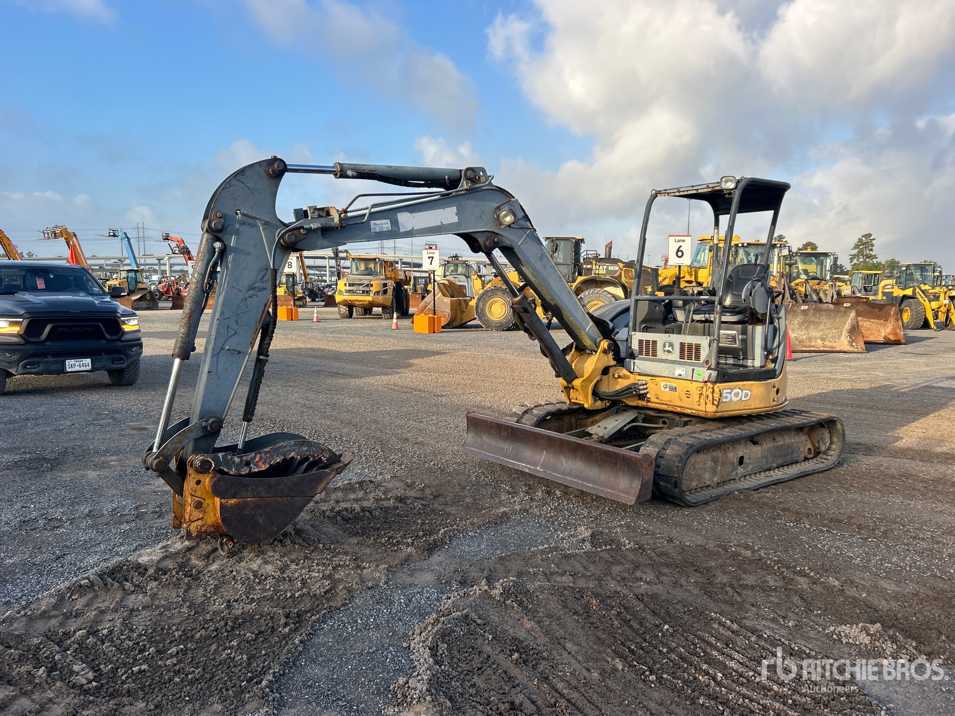 Aspect général with Image, coin avant gauche