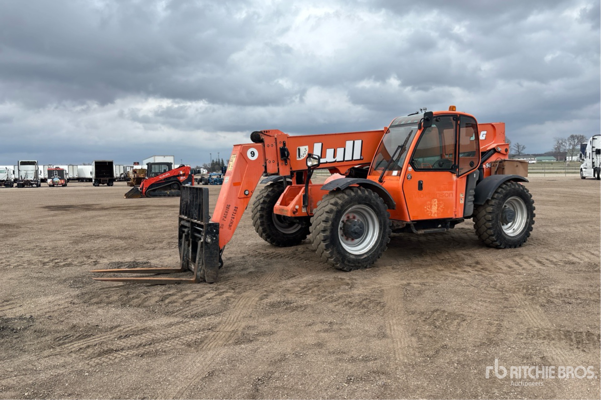 General Appearance with Picture, Left Front Corner