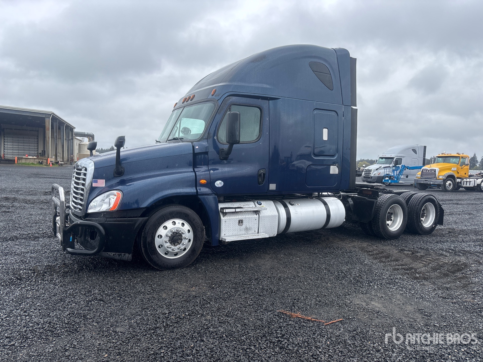 General Appearance with Featured Photo