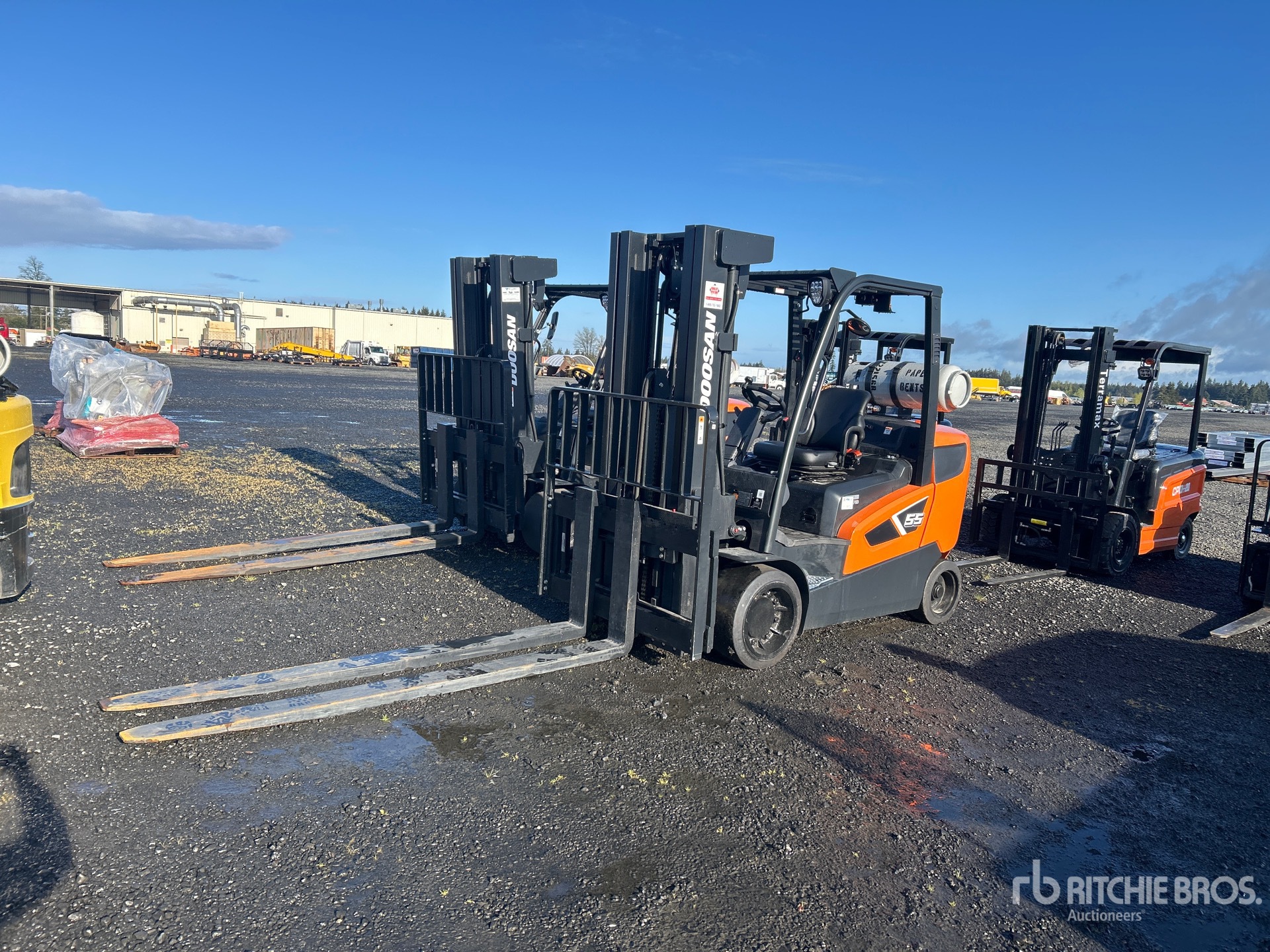 General Appearance with Picture, Left Front Corner