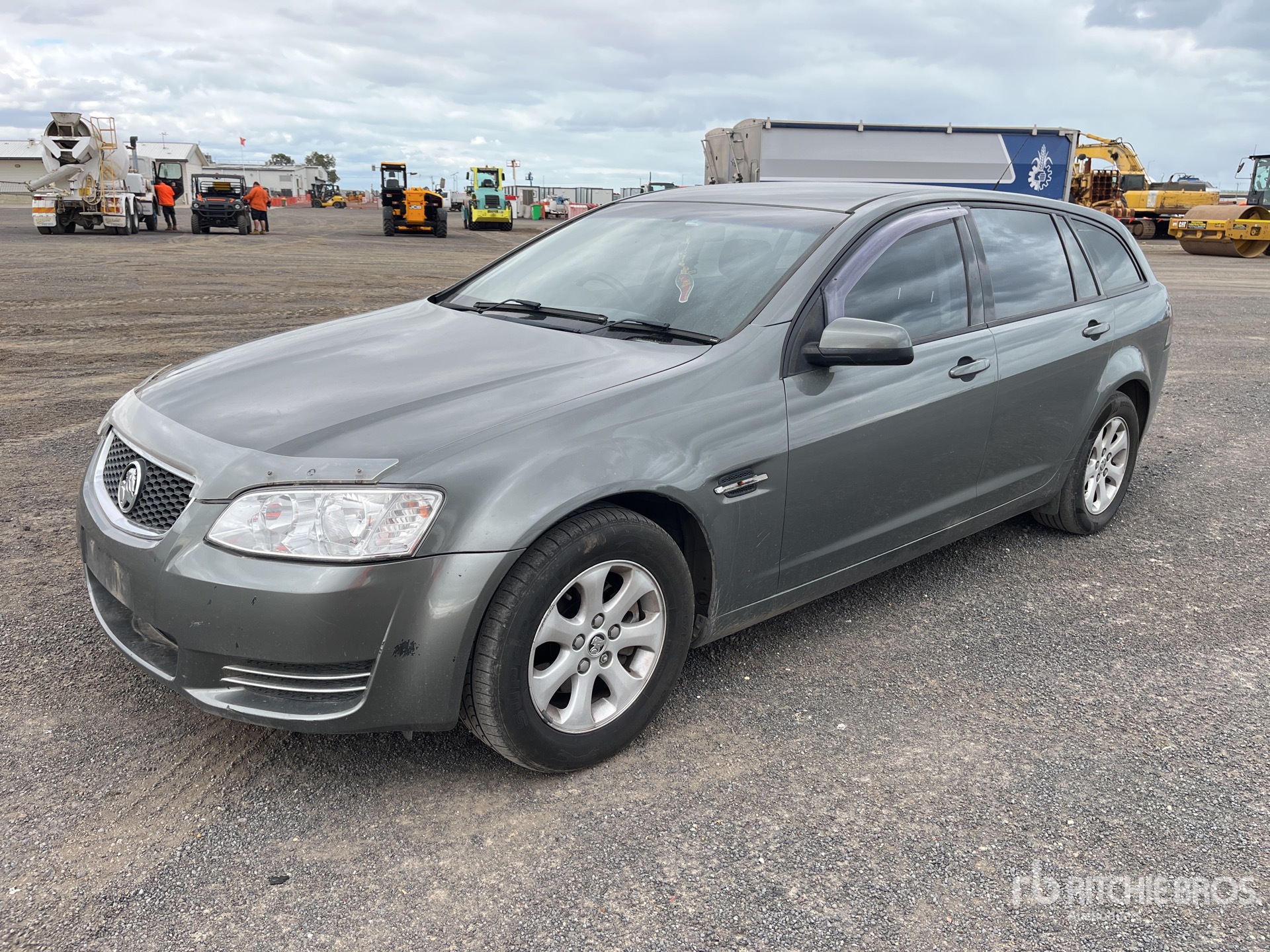 General Appearance with Picture, Left Front Corner