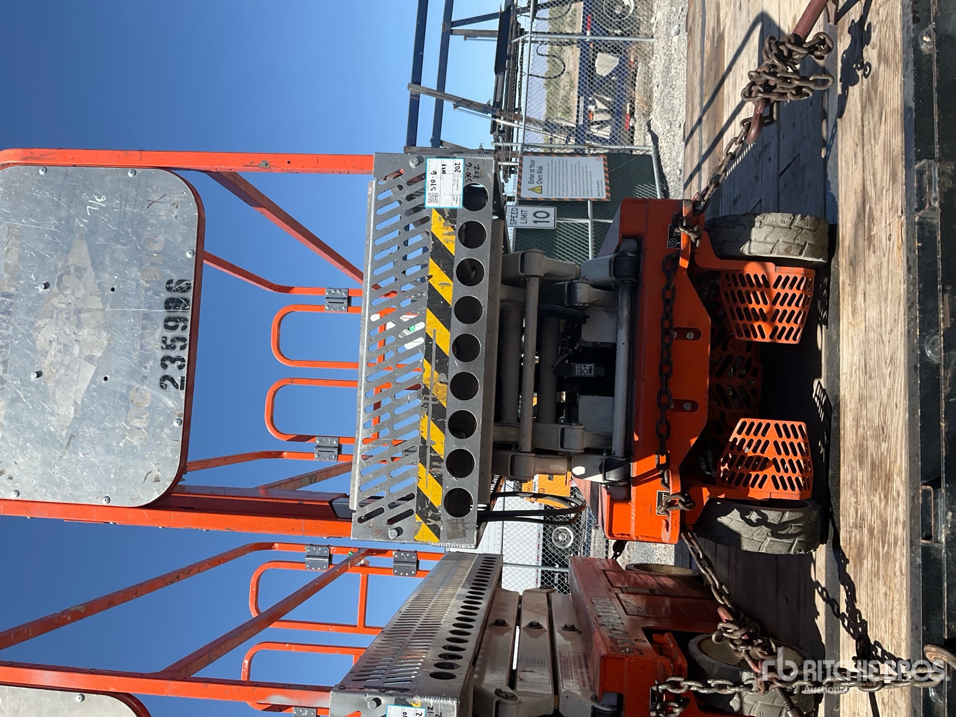 Photo of a 2019 Snorkel S3215L