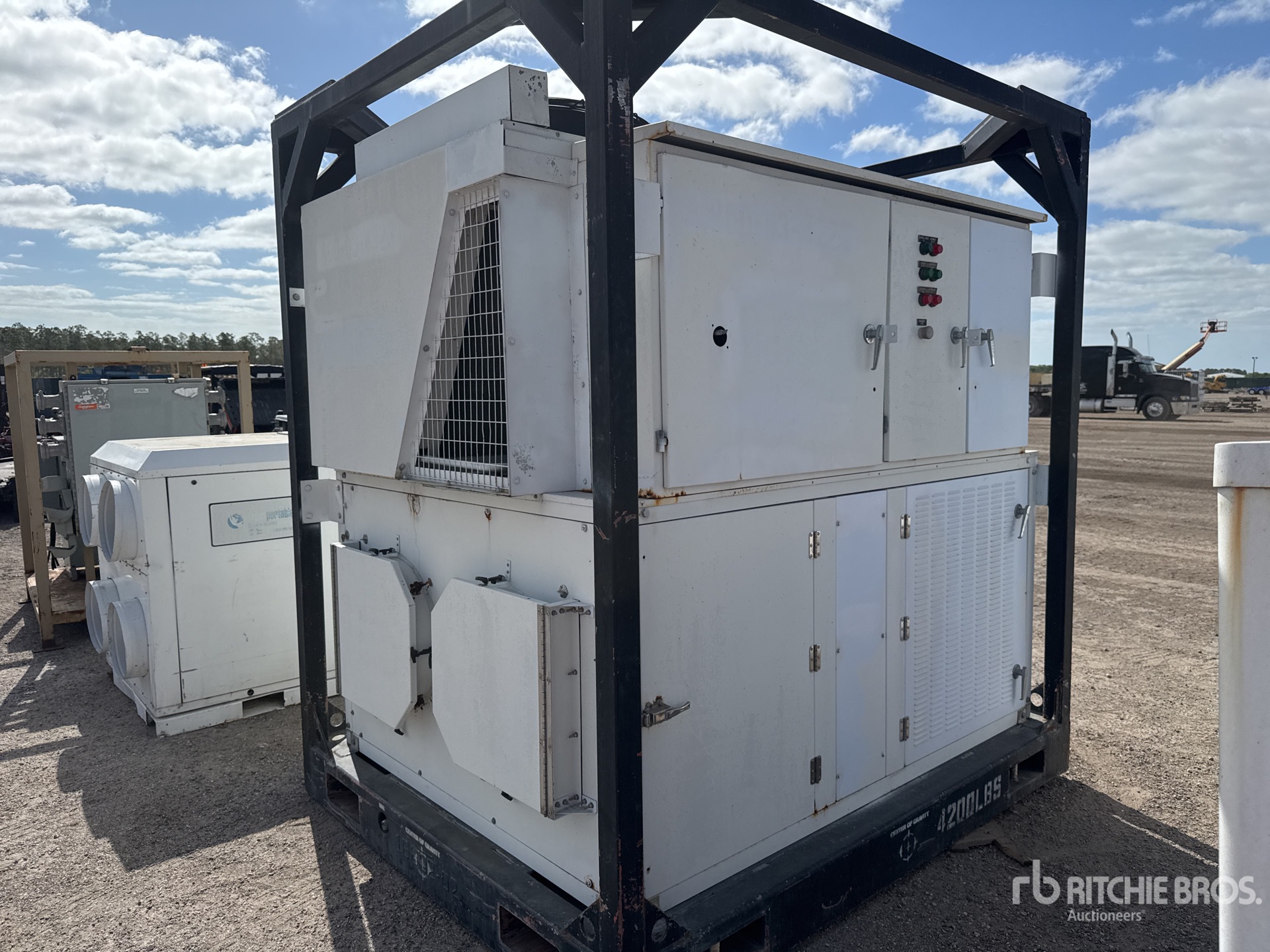 Aspect général with Image, coin avant droit