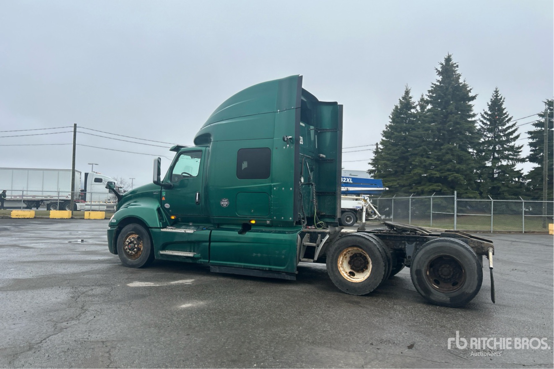 General Appearance with Picture, Left Rear Corner