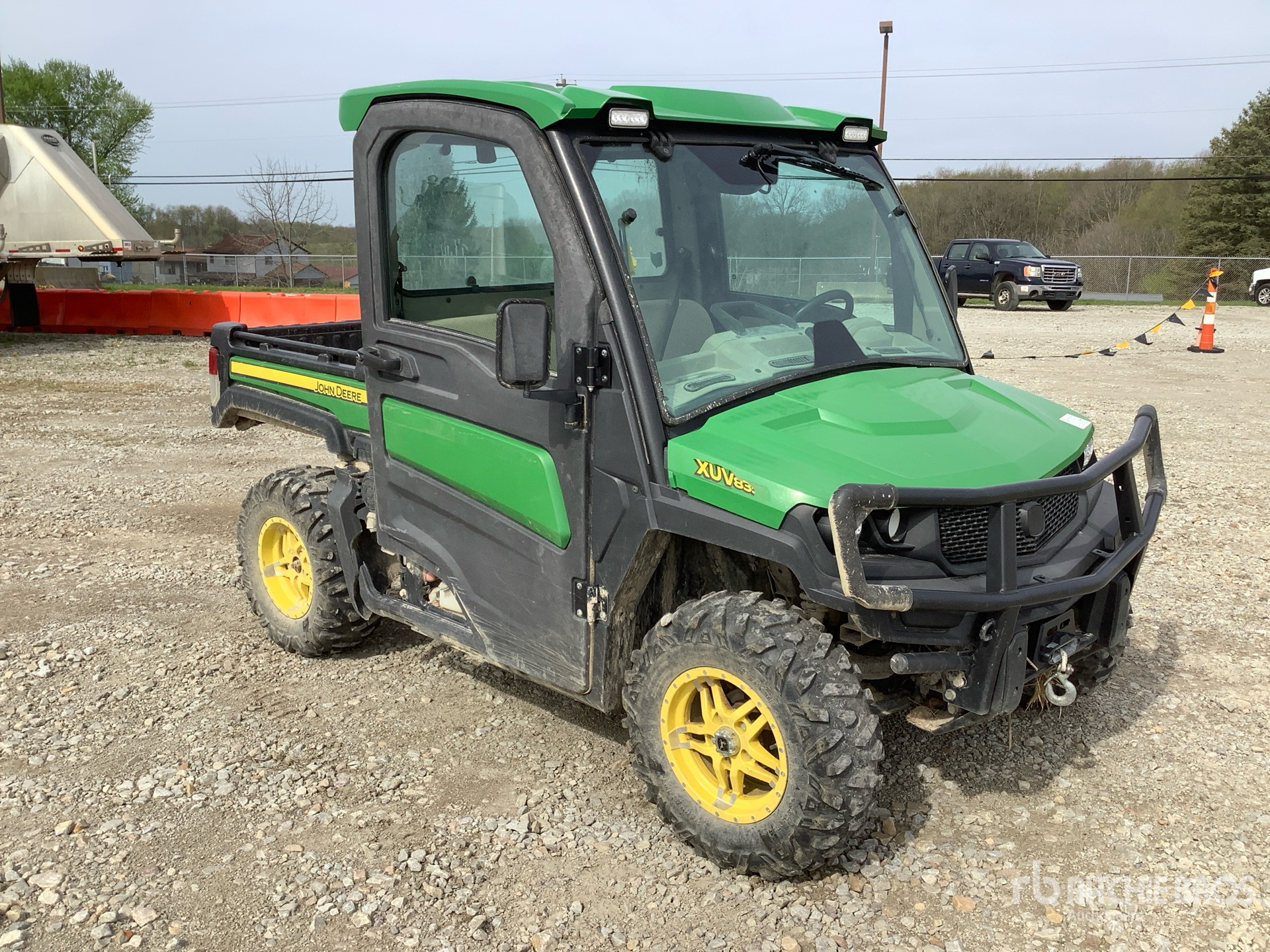 Aspect général with Image, coin avant droit