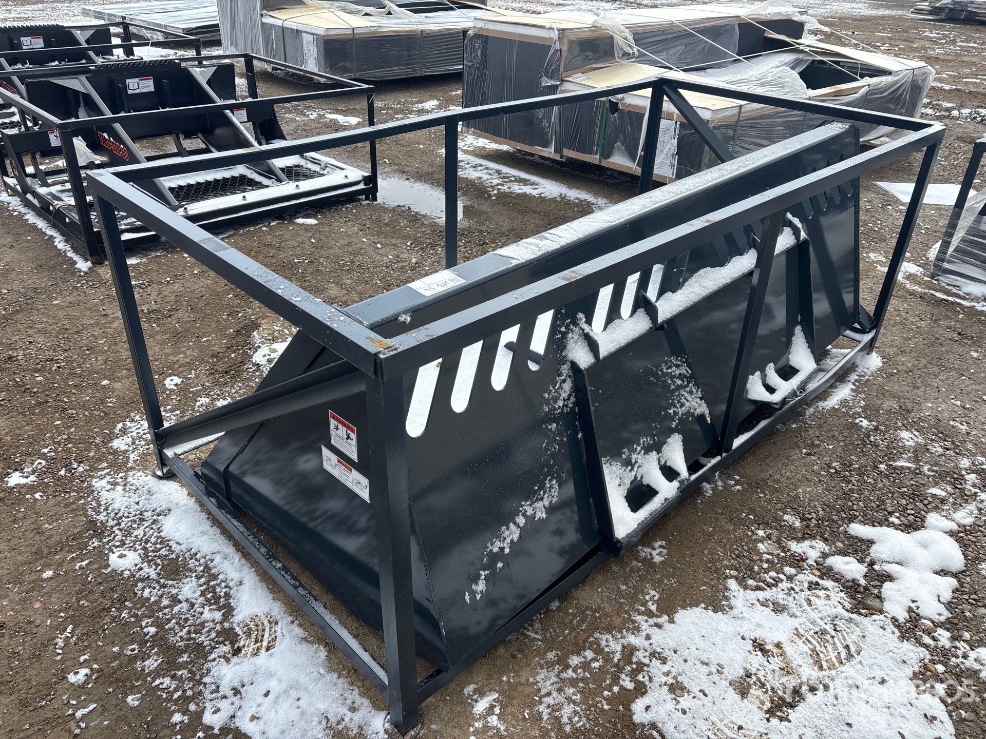 General Appearance with Foto, angolo posteriore sinistro