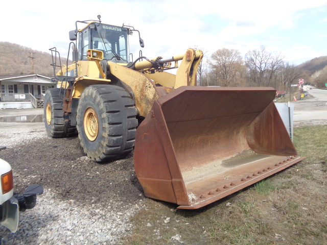 Komatsu WA500 6 Wheel Loader