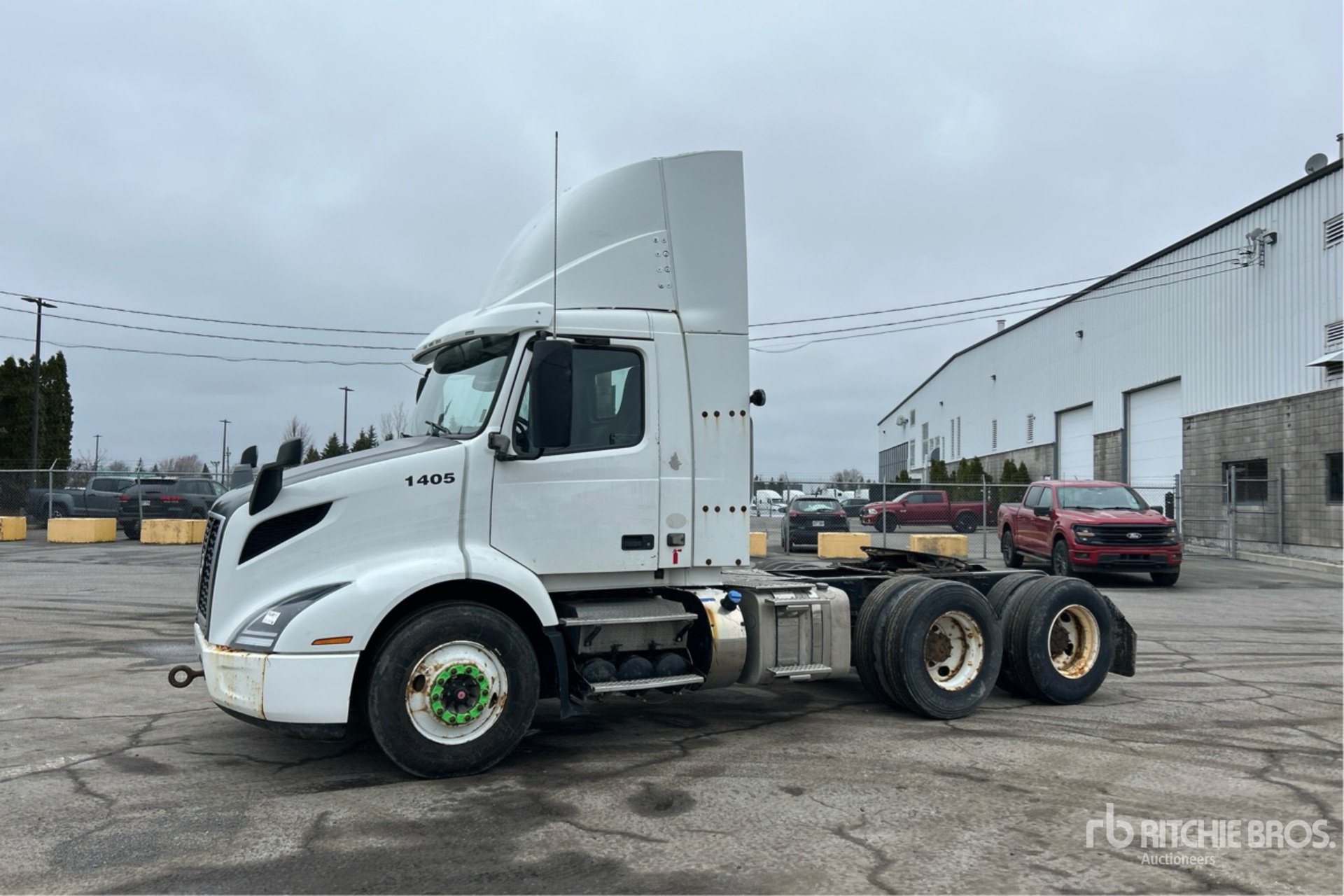 General Appearance with Picture, Left Front Corner