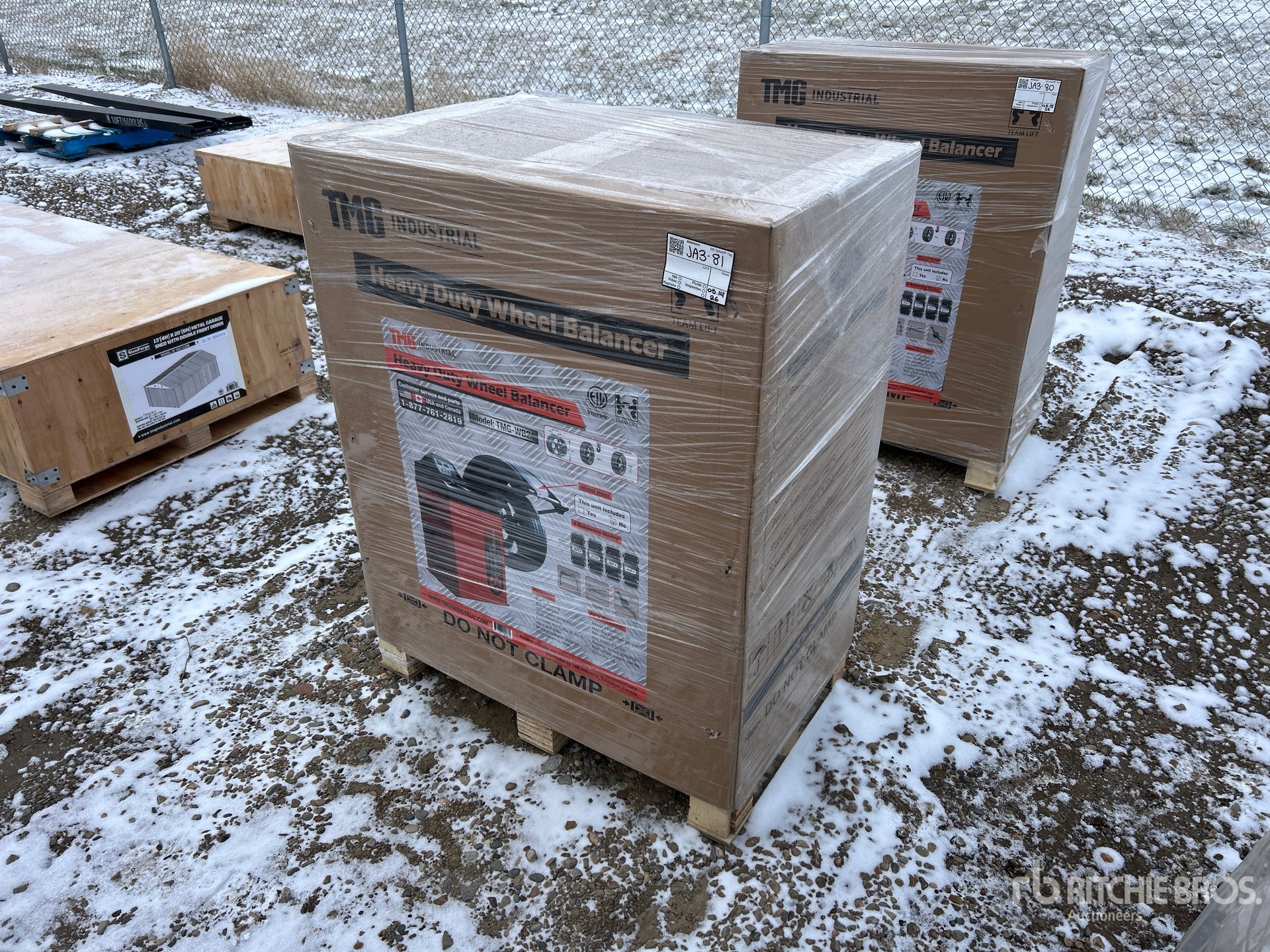 General Appearance with Foto, angolo anteriore sinistro